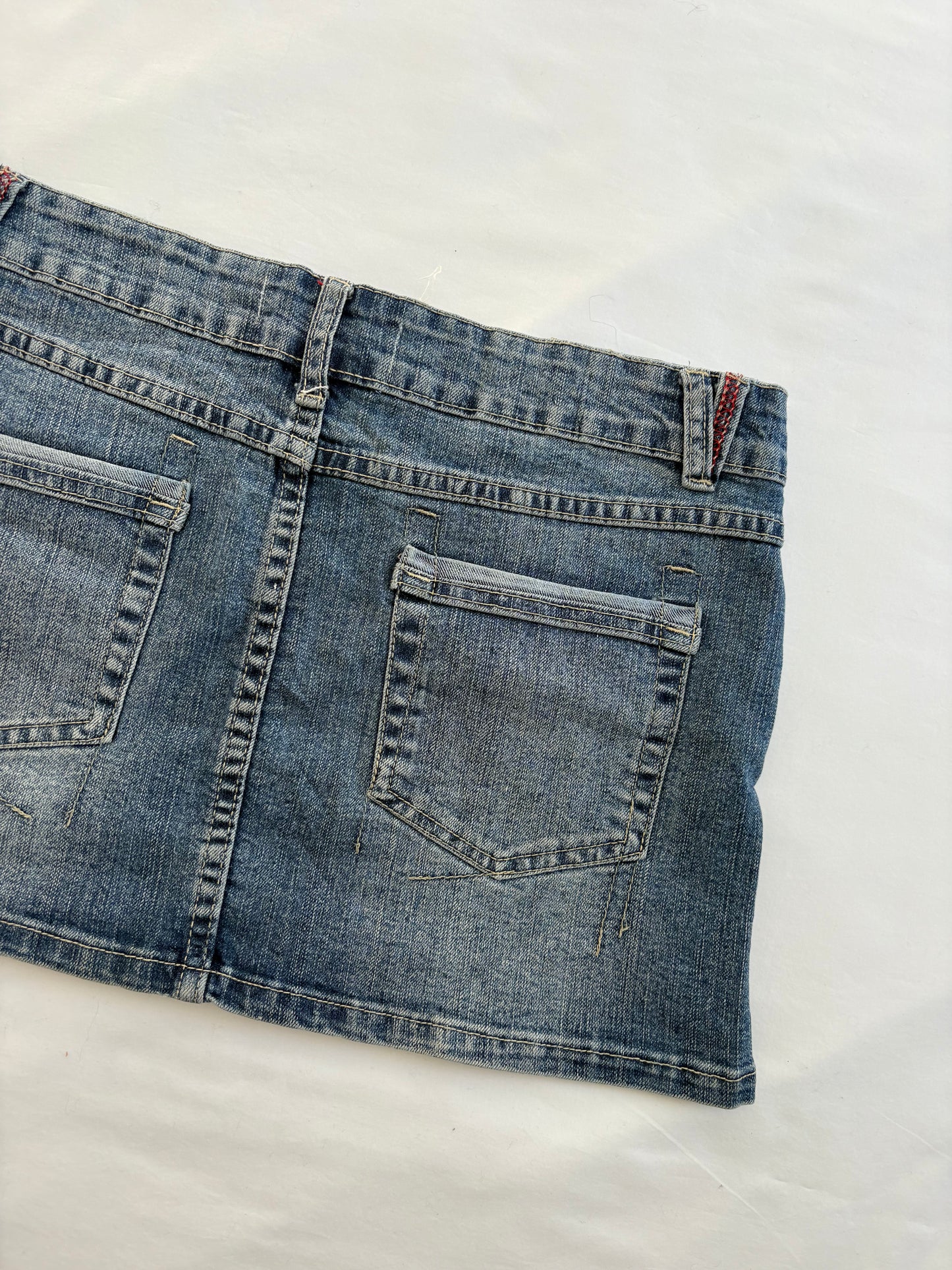 00’s Red stitch denim mini skirt | Size 10