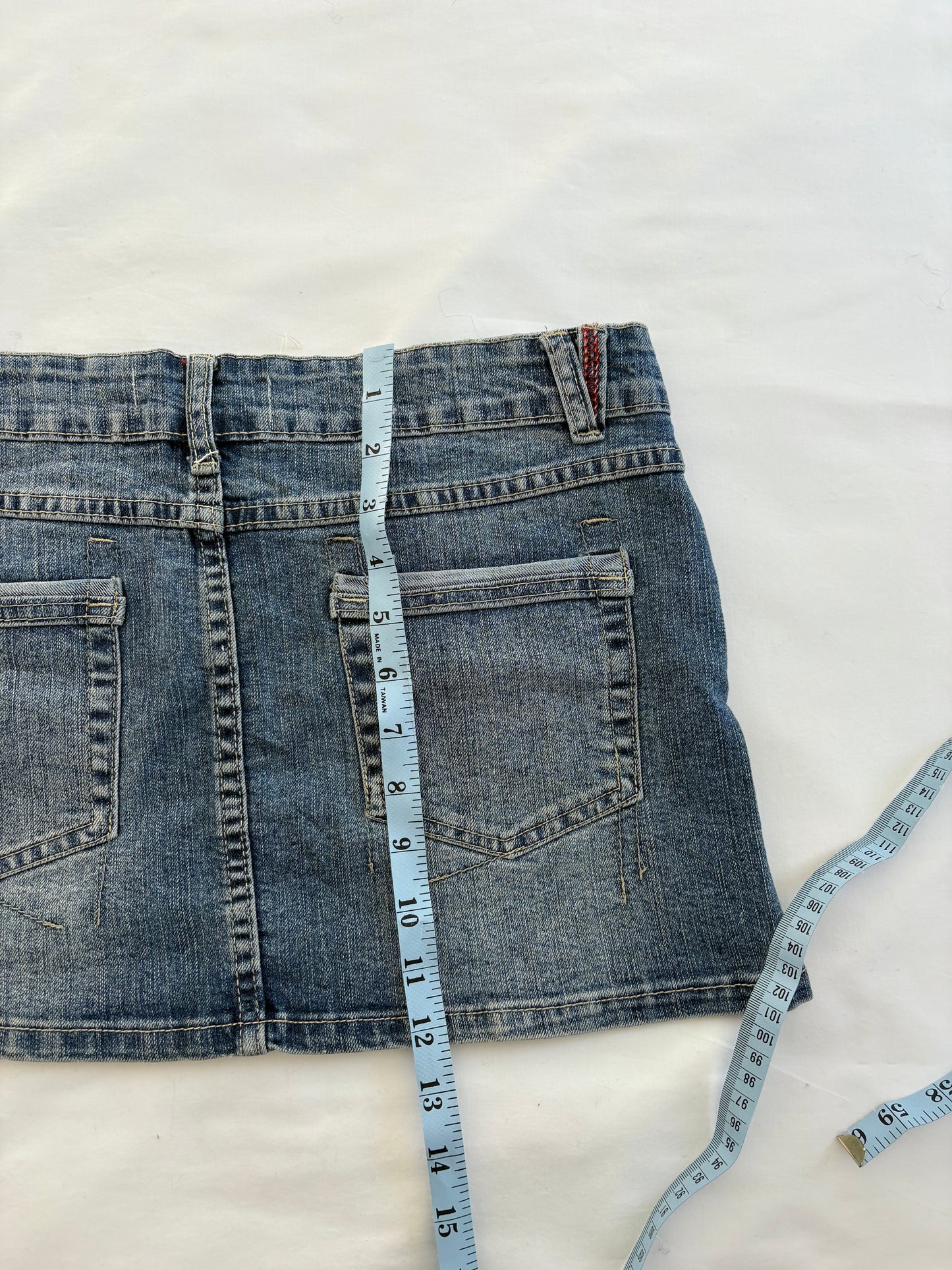 00’s Red stitch denim mini skirt | Size 10