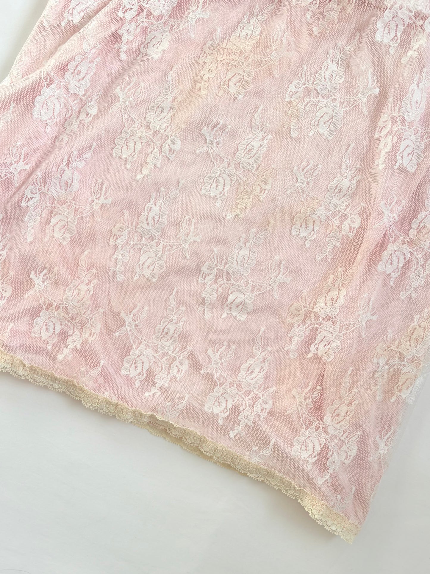 00’s Galcier baby pink lace top | Size 8