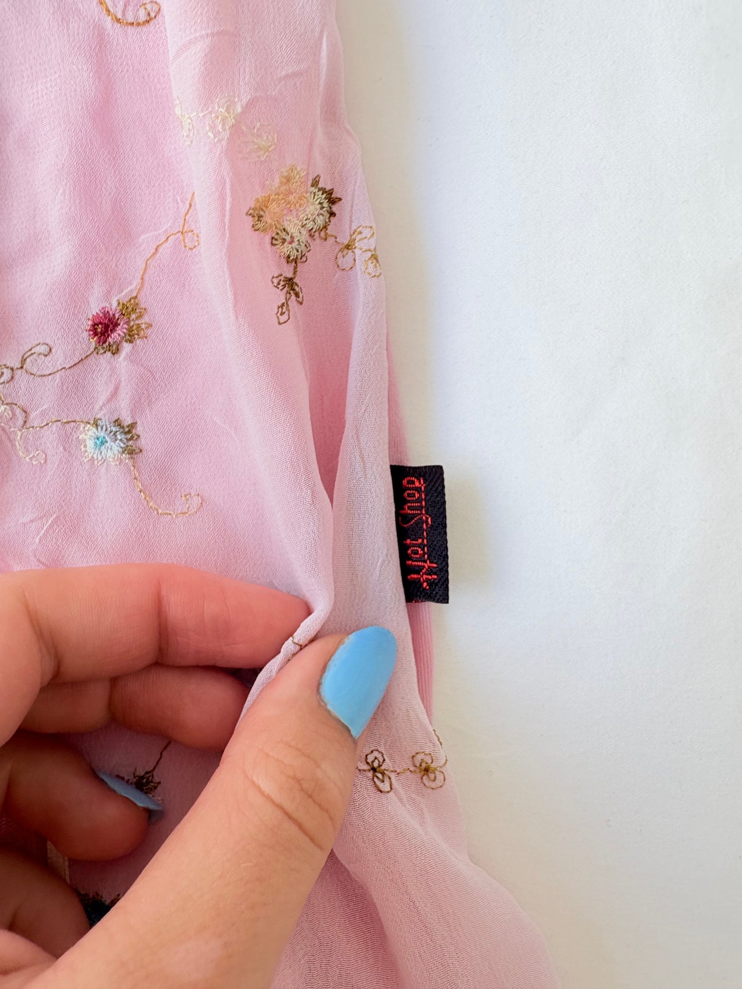 00’s Hot Shop embroidered top | Size 8-10