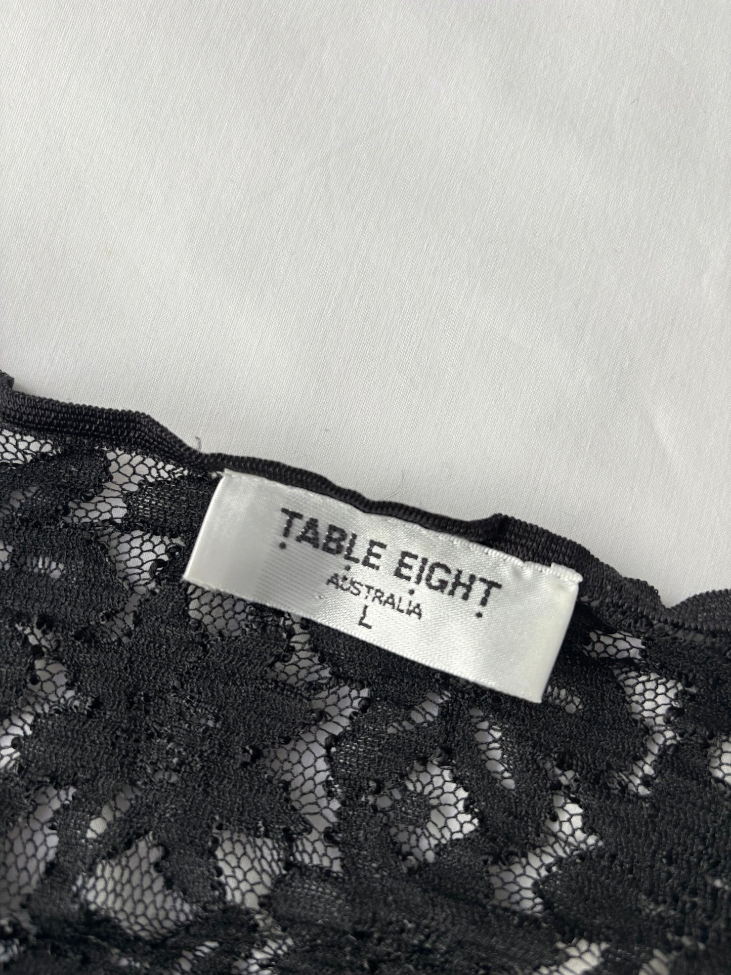 00’s Table Eight lace top | Size large