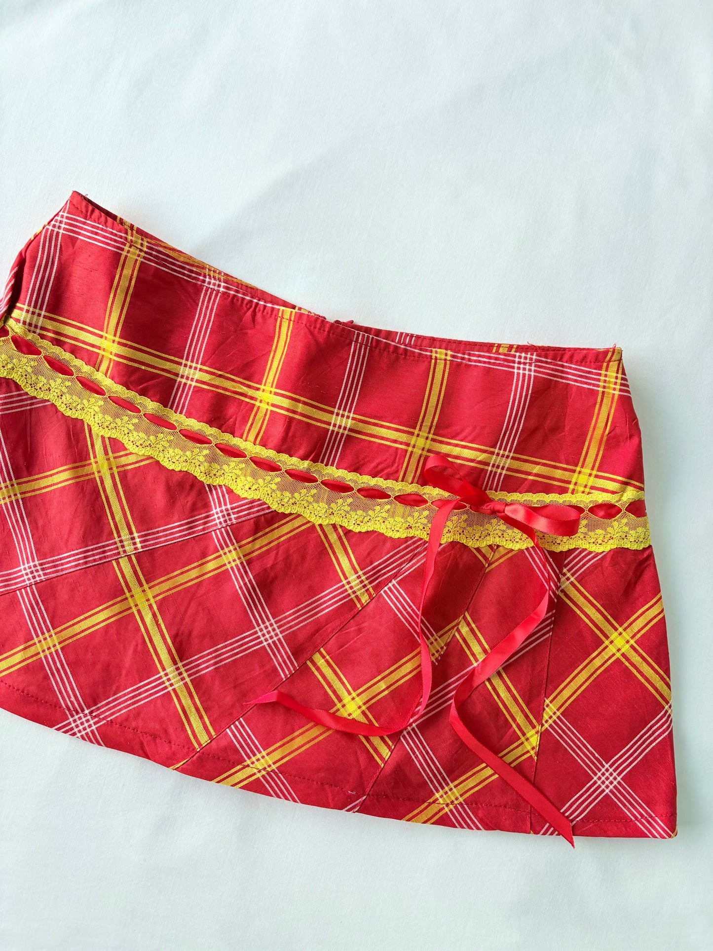 00’s Japanese plaid mini skirt | Size 8