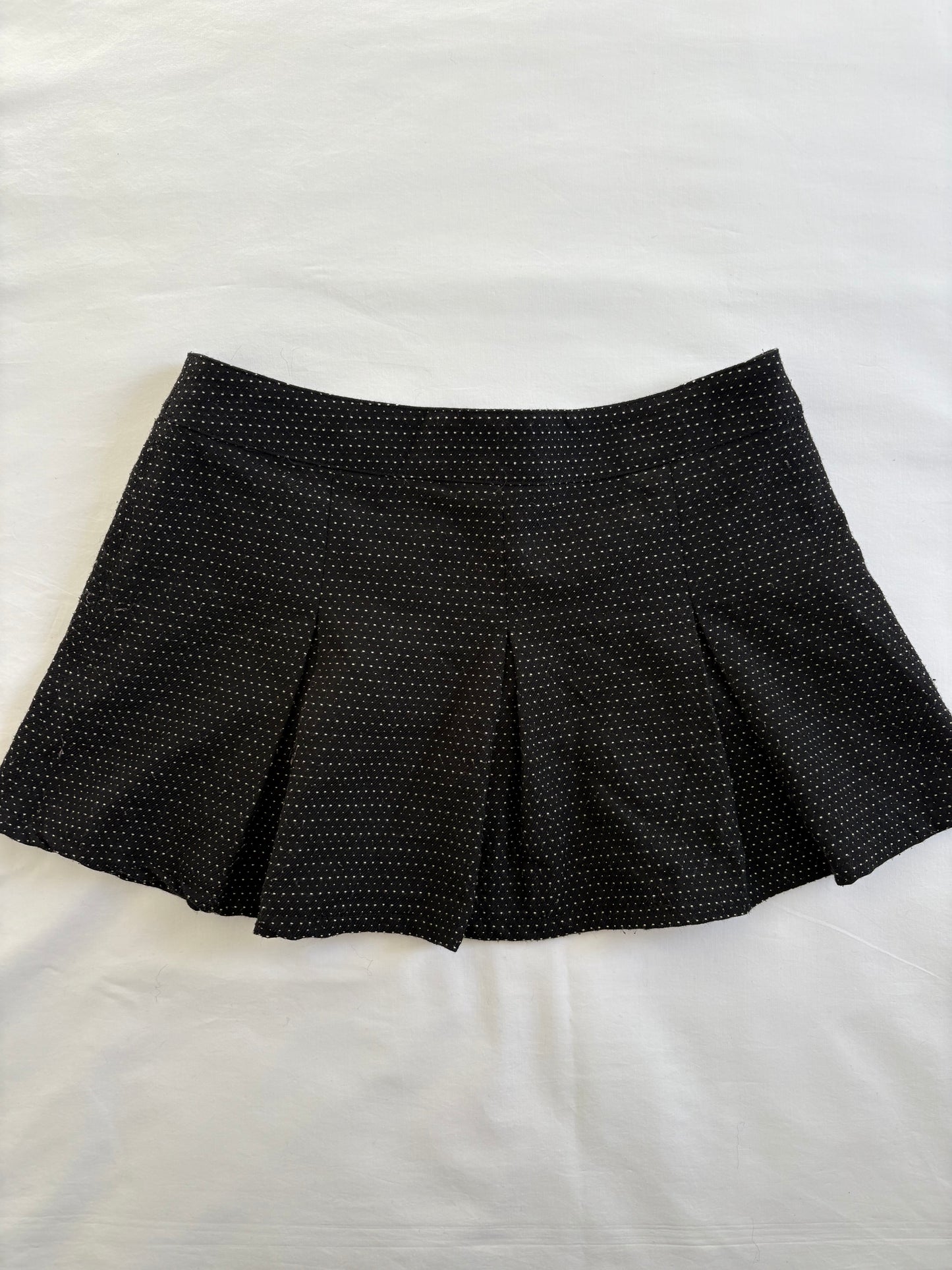 00’s Polka dot pleated mini skirt | Size 6