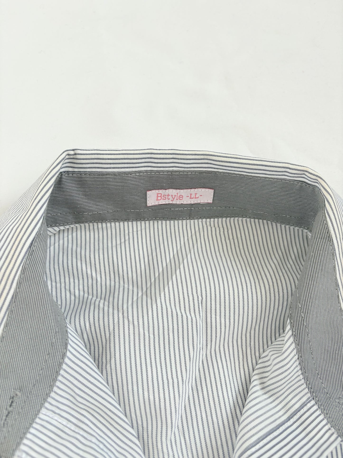 00’s Pinstripe long sleeve cinched shirt | Size 10-12