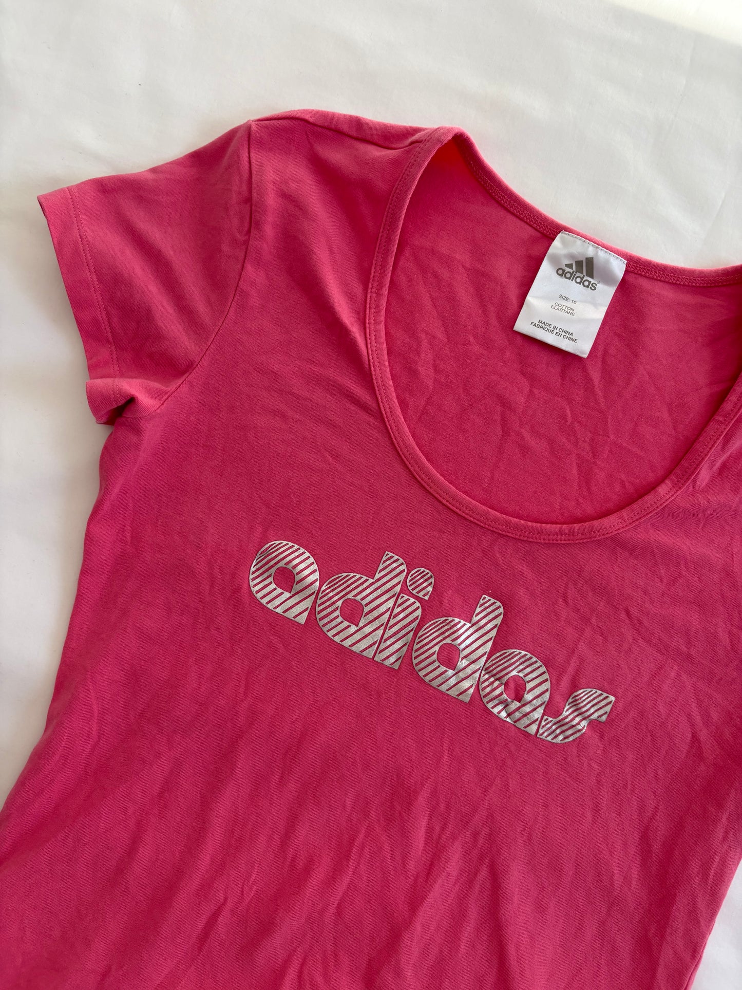 00’s Adidas baby tee | Size 8-10