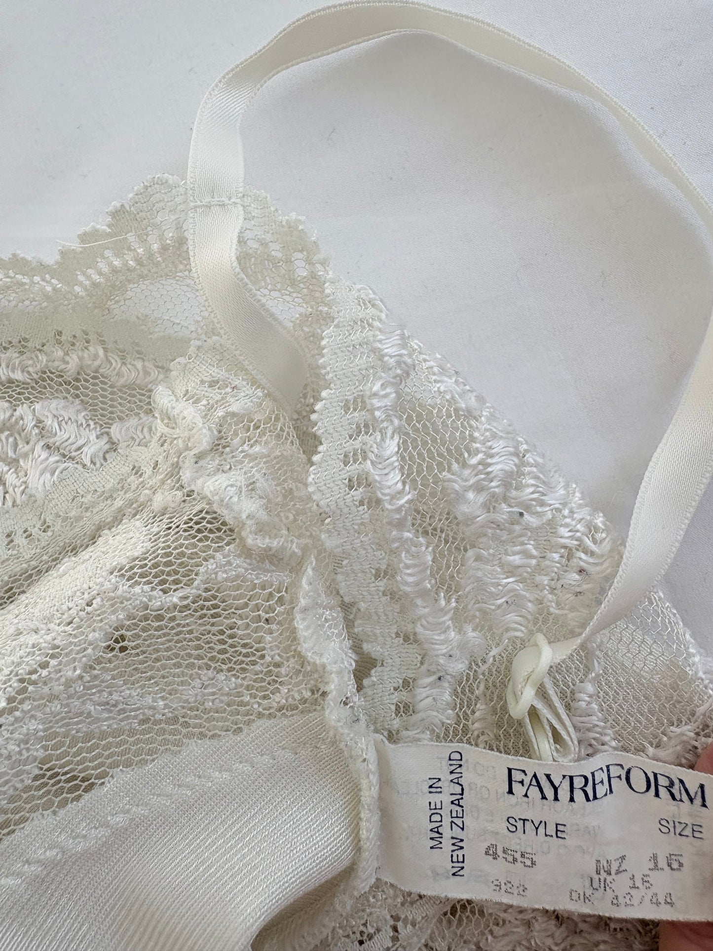 90’s Lace bow cami | Size 16
