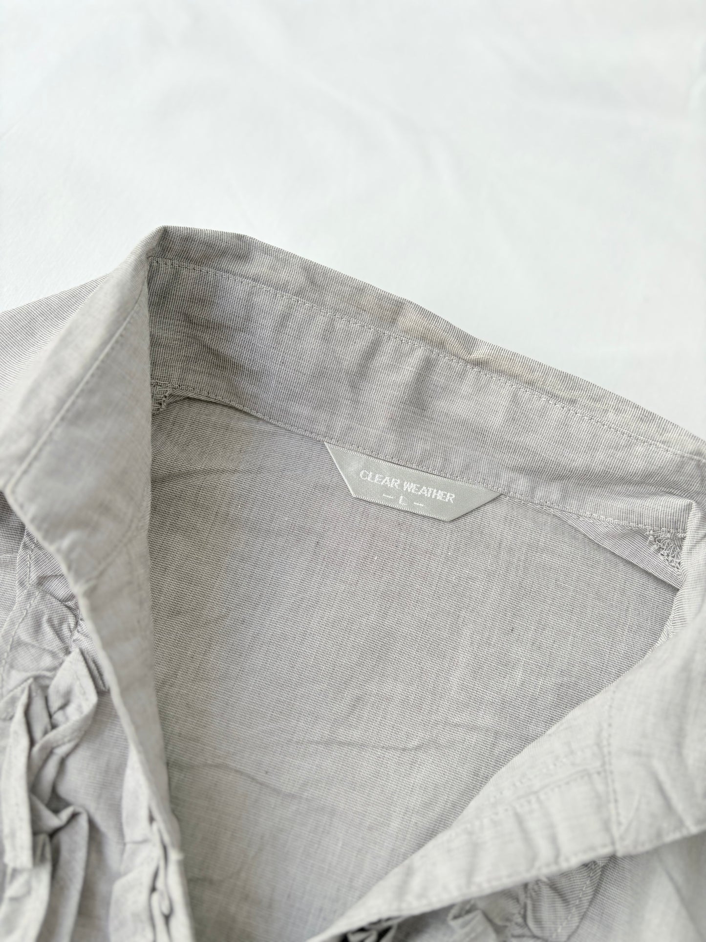 00’s Grey cinched ruffle shirt | Size 12-14