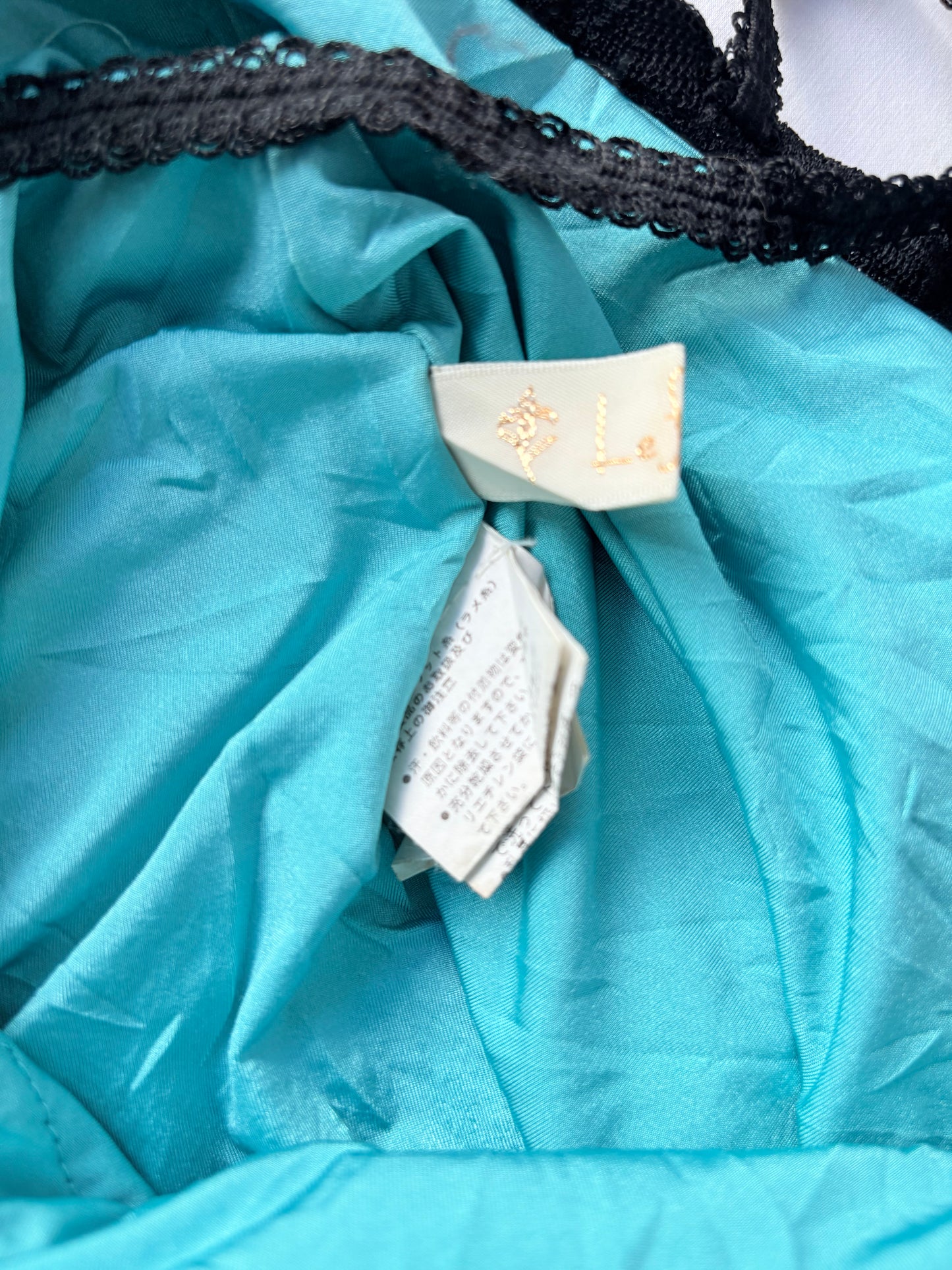 00’s Teal lace Japanese top | Size 10