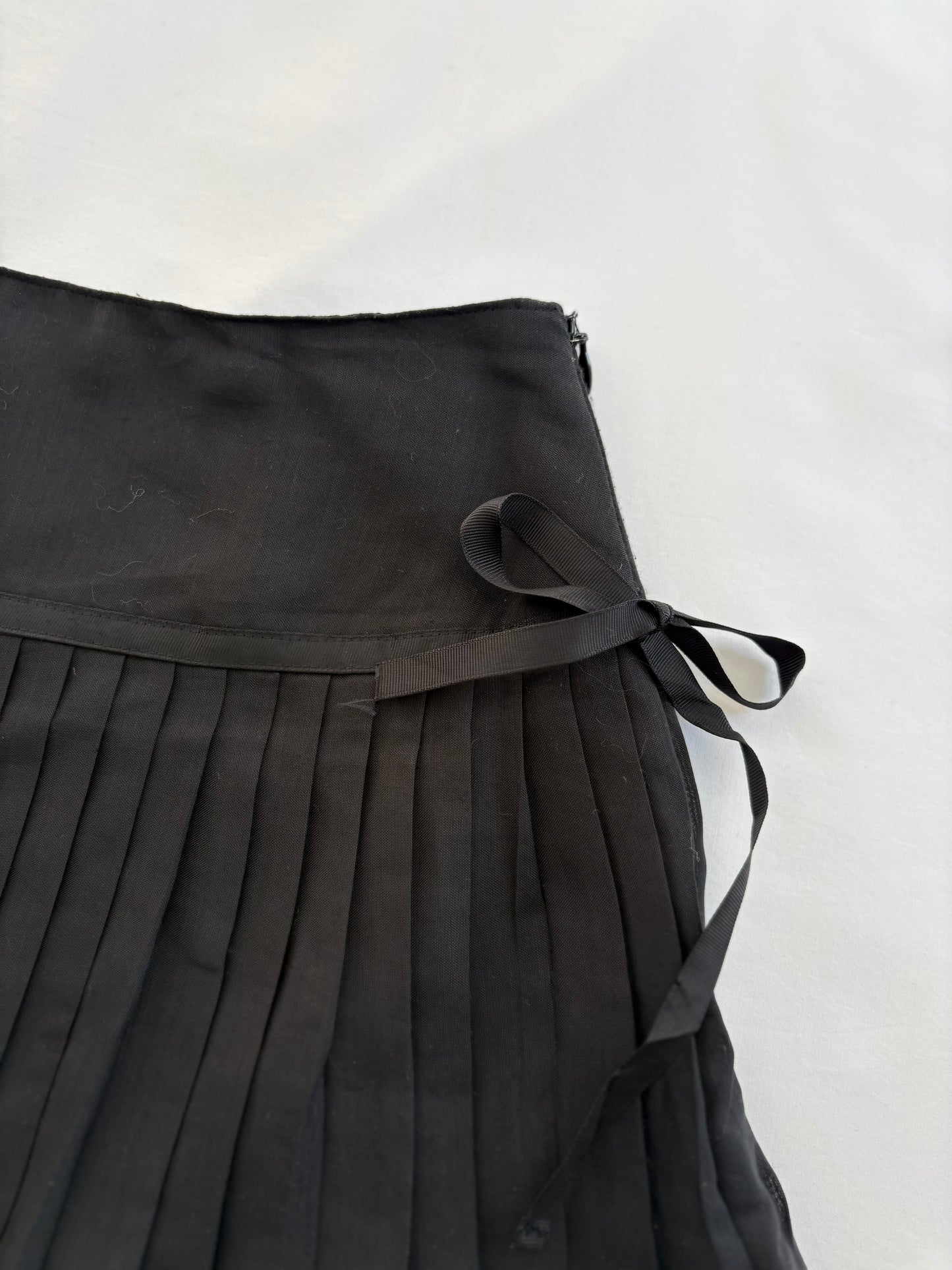 00’s Pleated ribbon mini skirt | Size 6