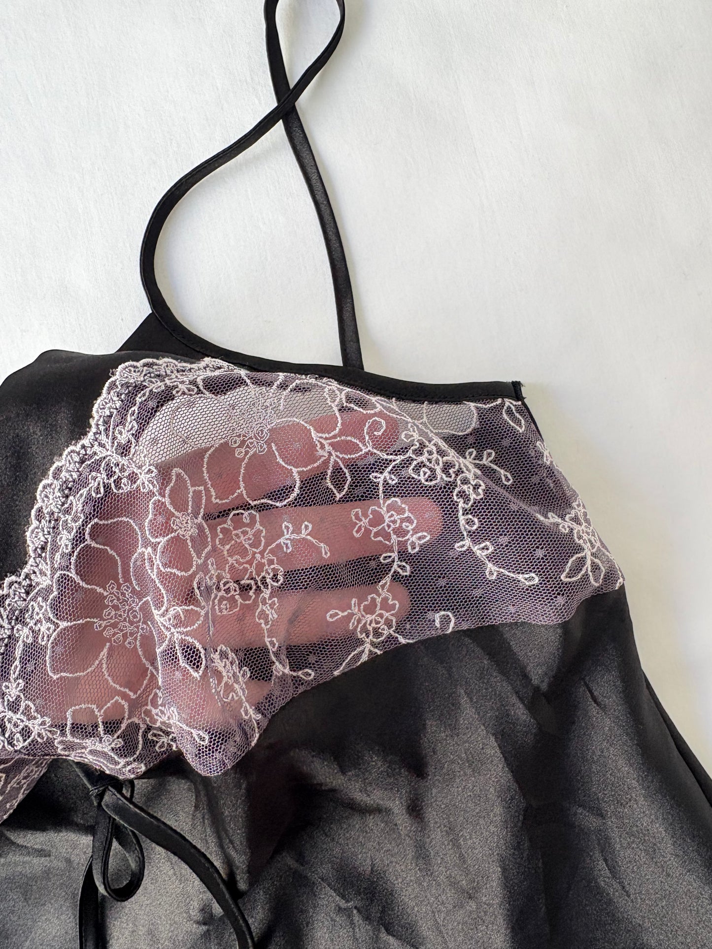 00’s Black tie lace cami | Size 12
