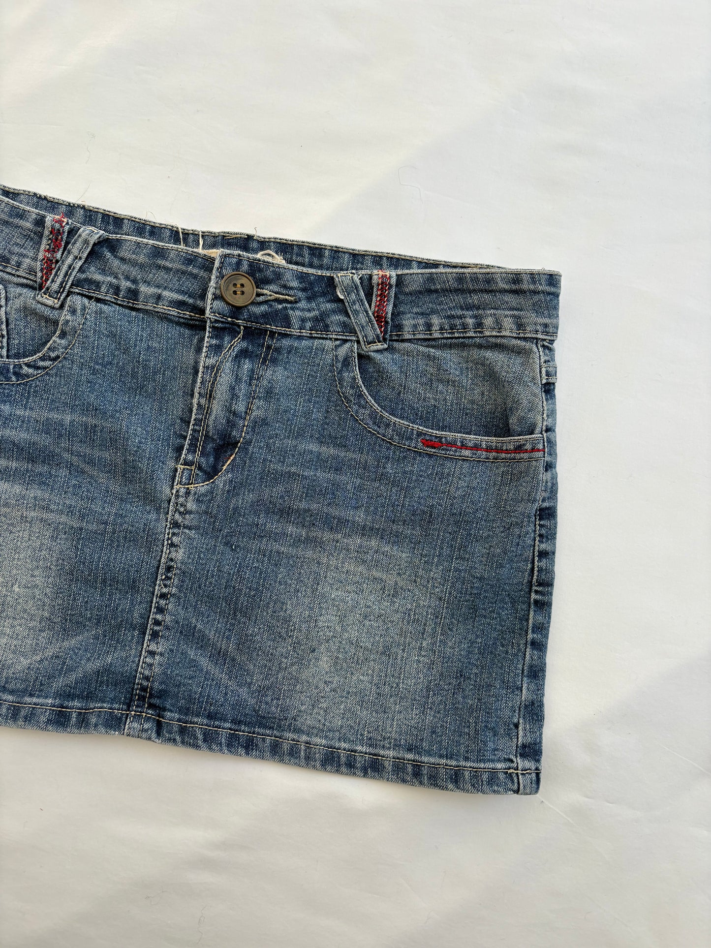 00’s Red stitch denim mini skirt | Size 10