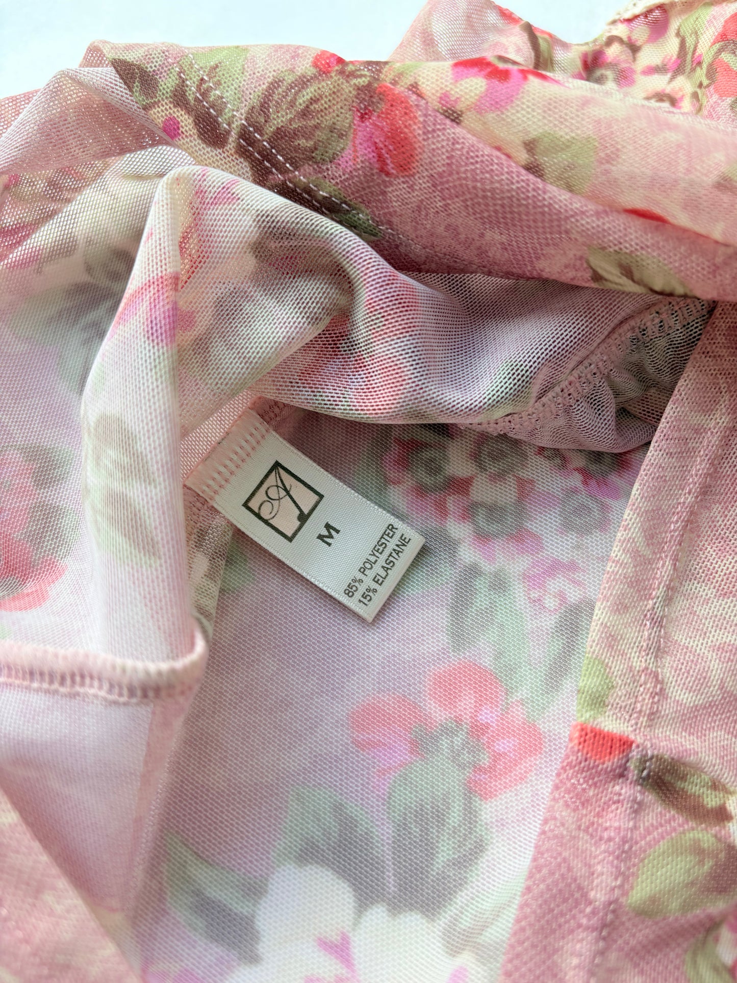00’s Pink floral milkmaid top | Size medium