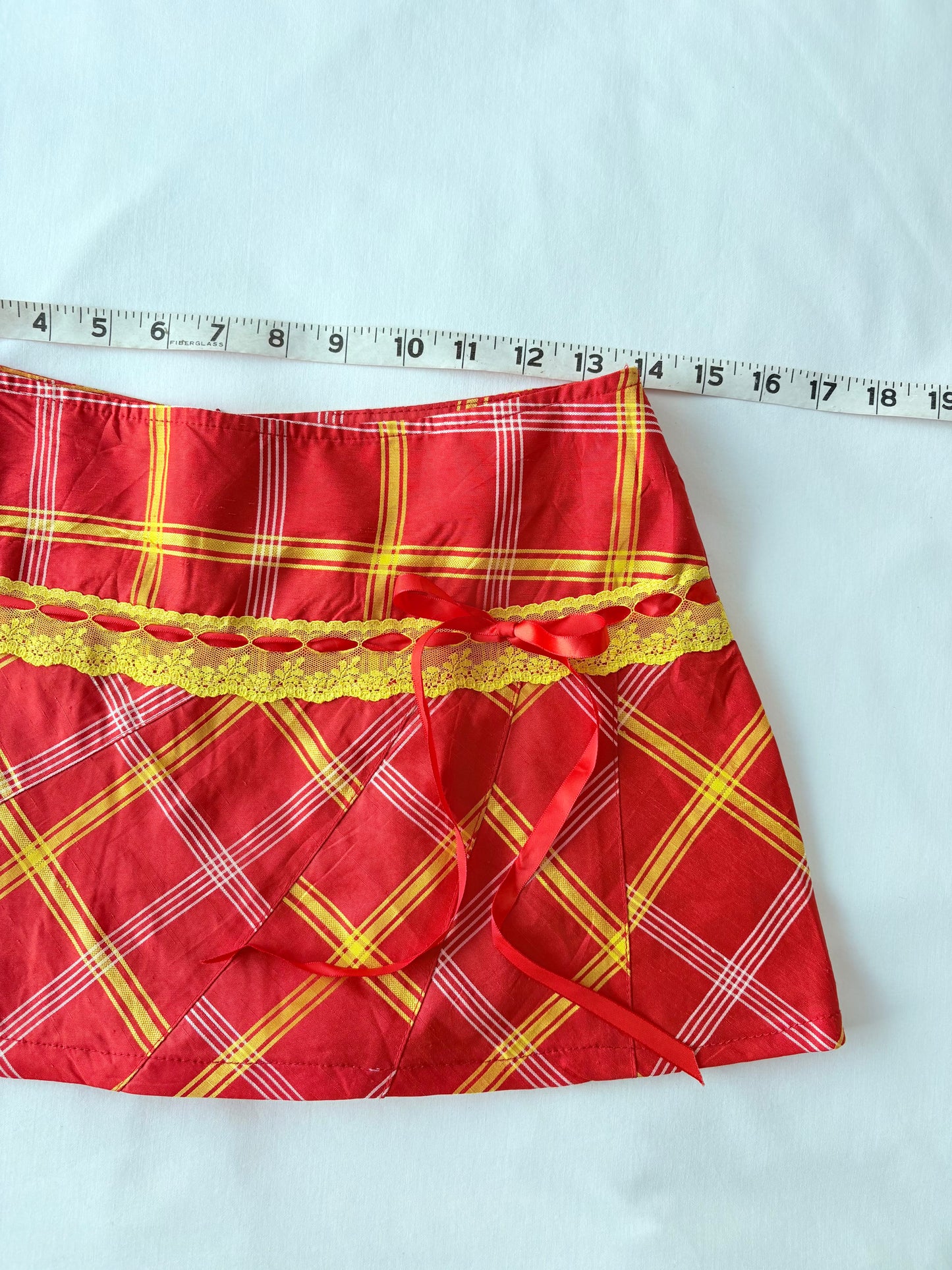 00’s Japanese plaid mini skirt | Size 8