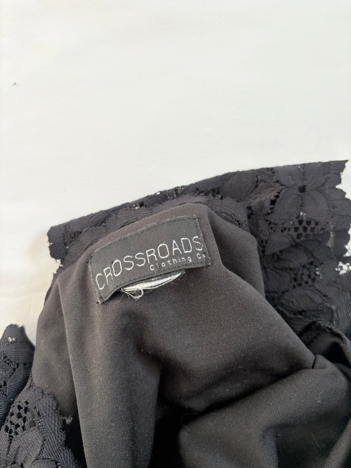 00’s Crossroads black lace top | Size 14