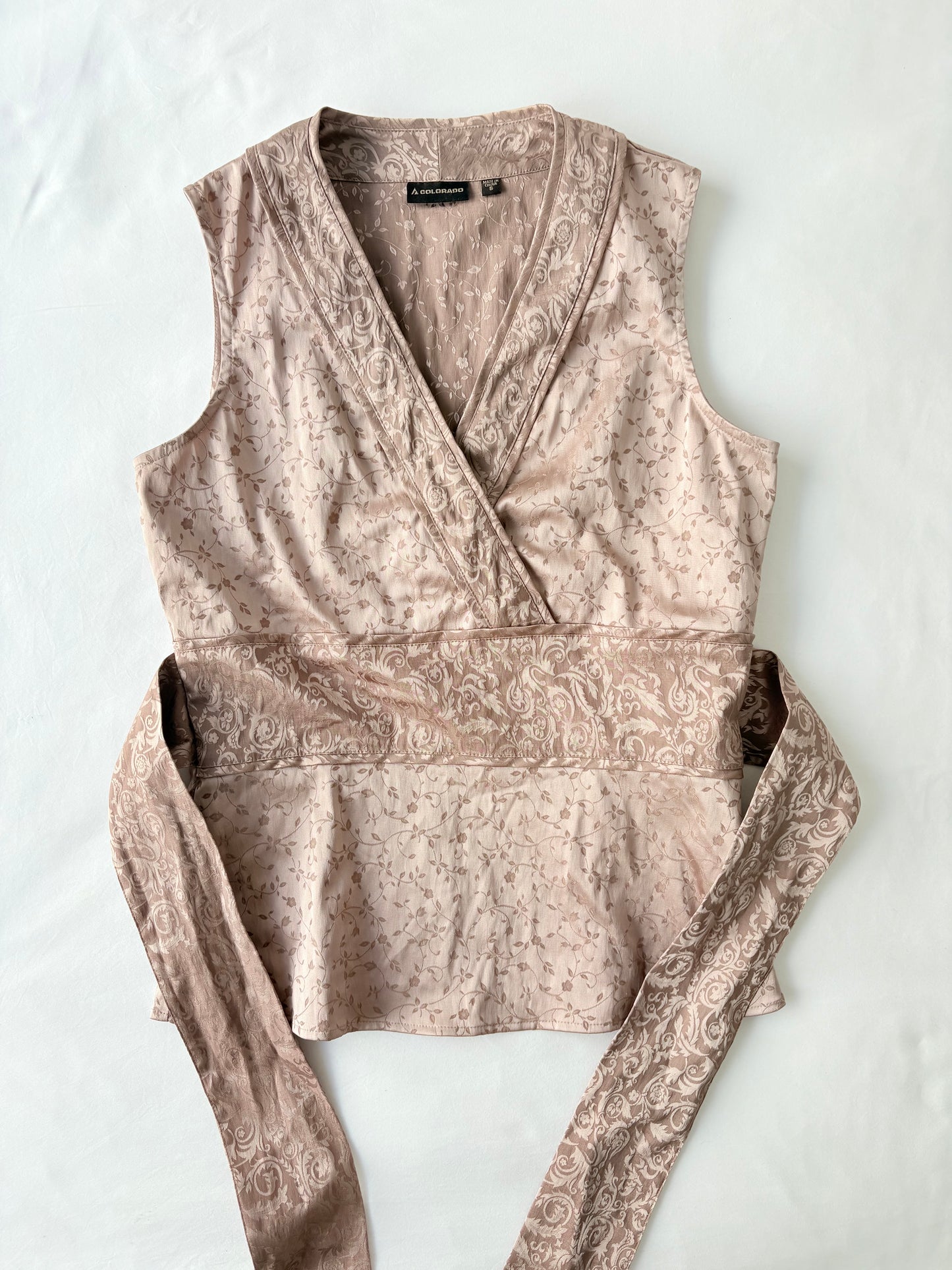 00’s Champagne tie top | Size small