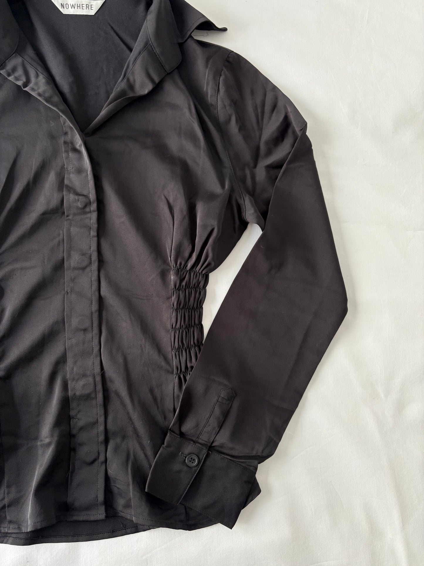 00’s Black satin cinched shirt | Size 8