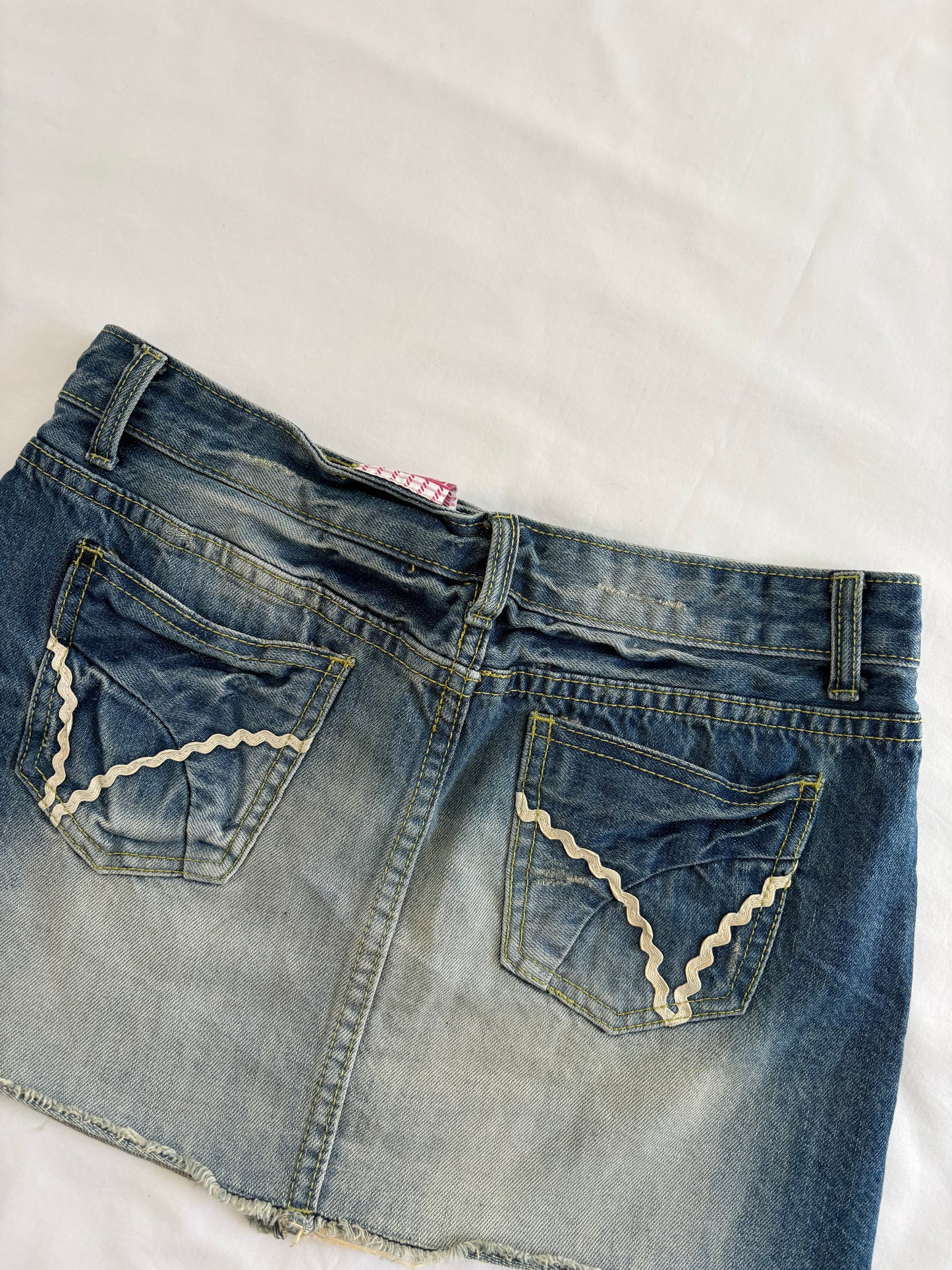 00’s Ribbon denim mini skirt | Size 8