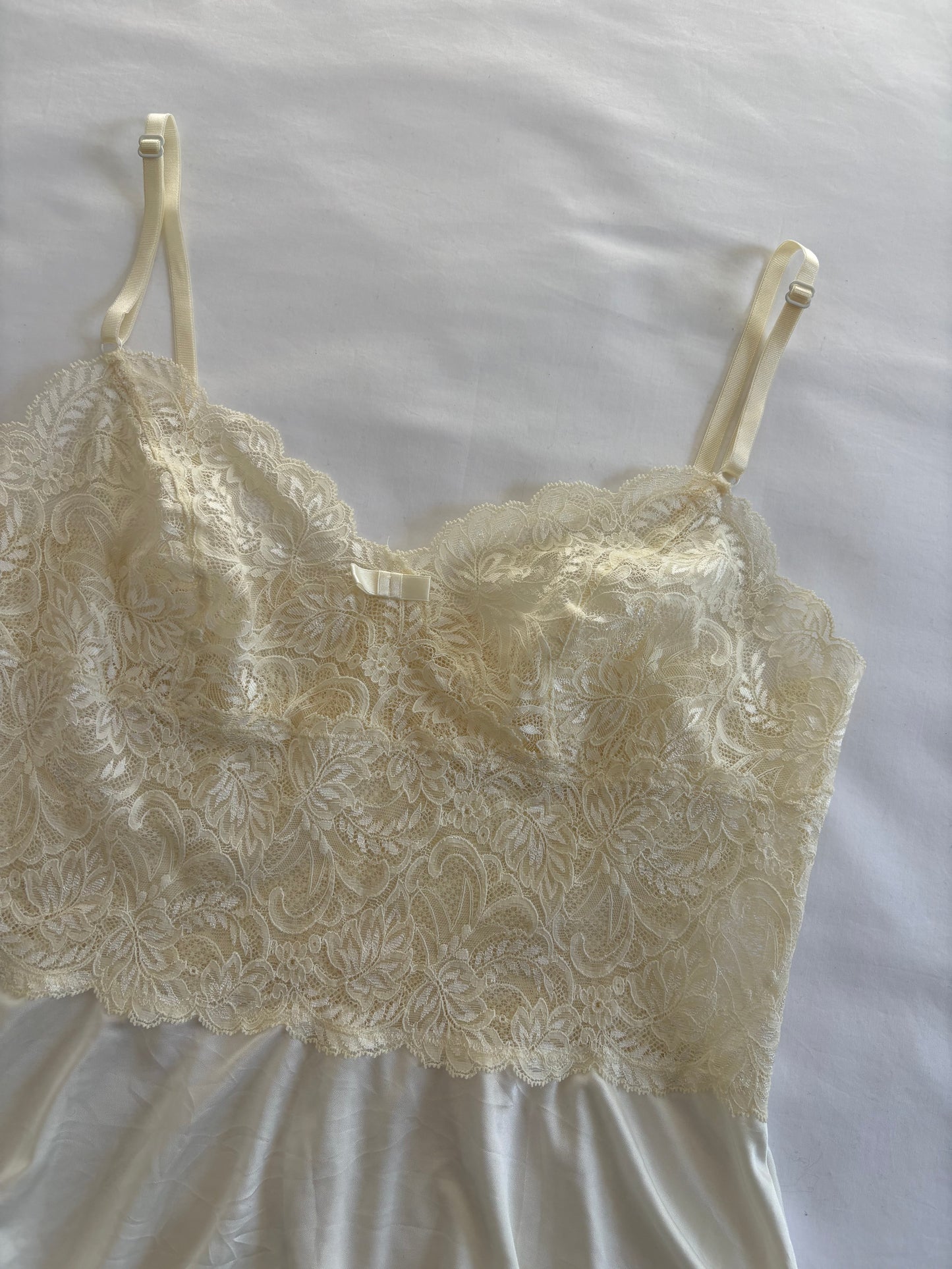 00’s Cream babydoll cami | Size 8-10