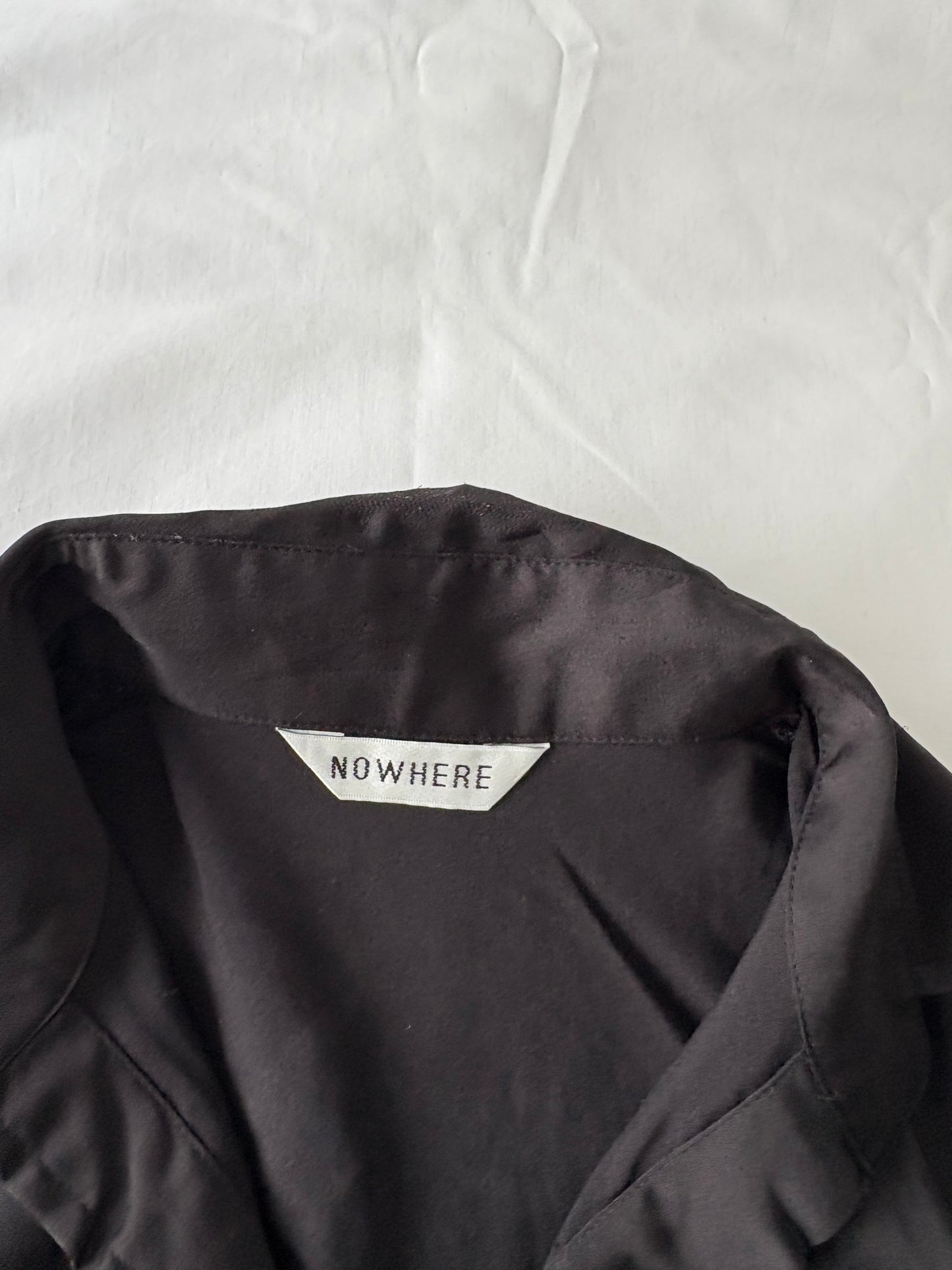 00’s Black satin cinched shirt | Size 8