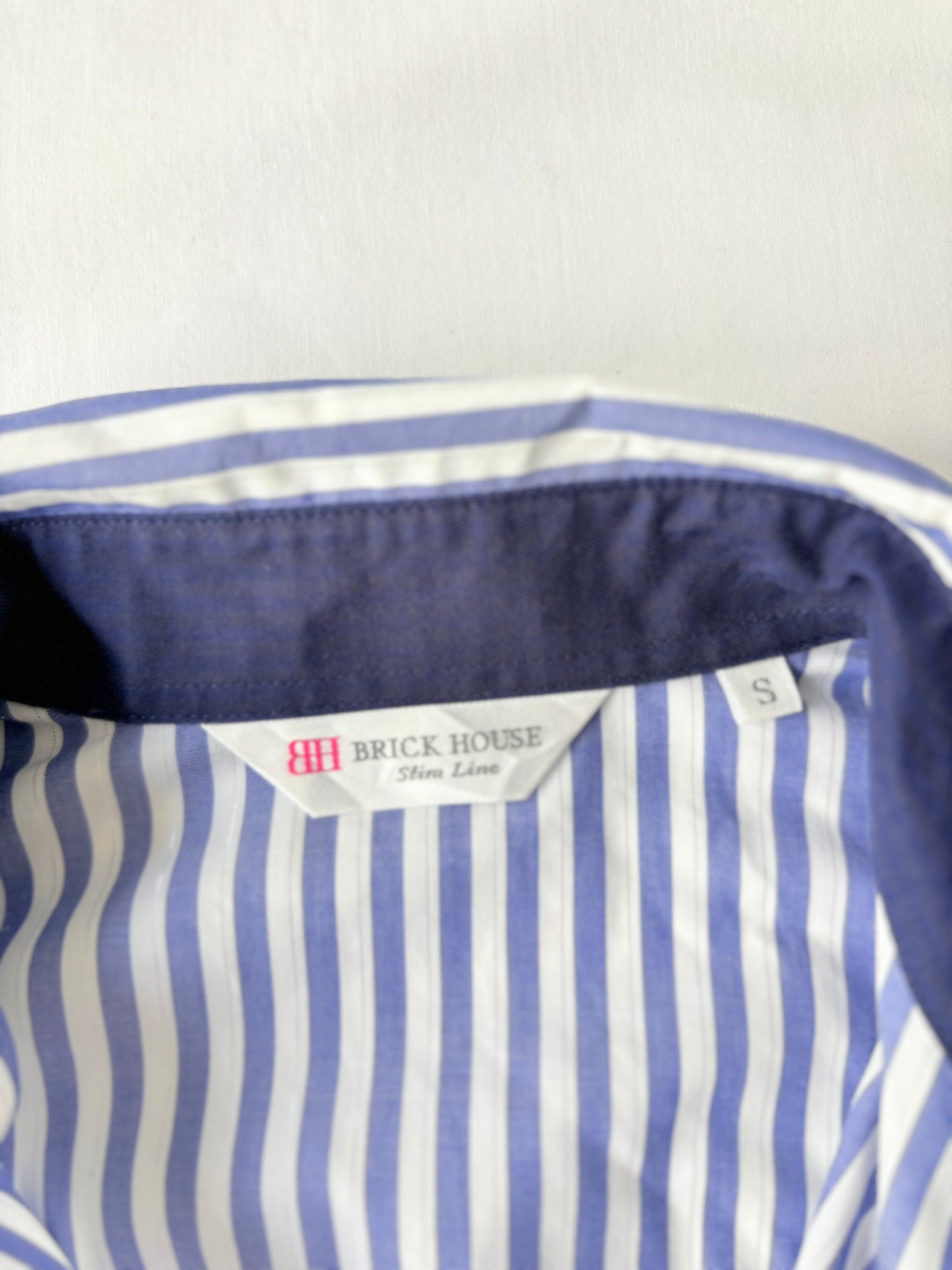 00’s Cinched blue pinstripe shirt | Size 8