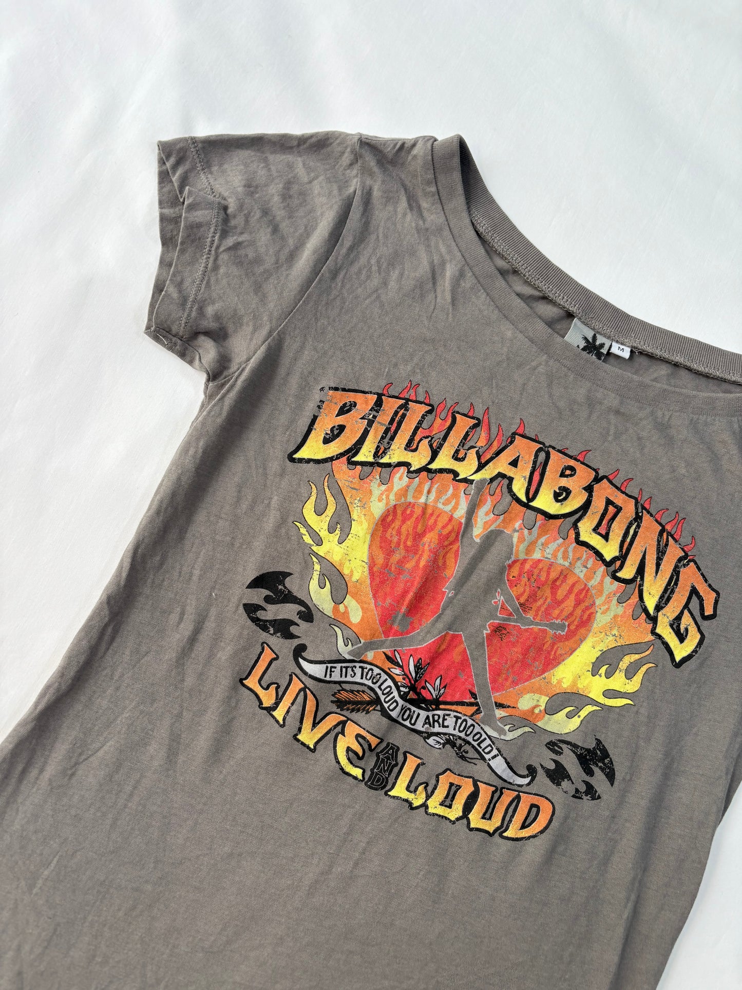Billabong live and loud tee | Size medium