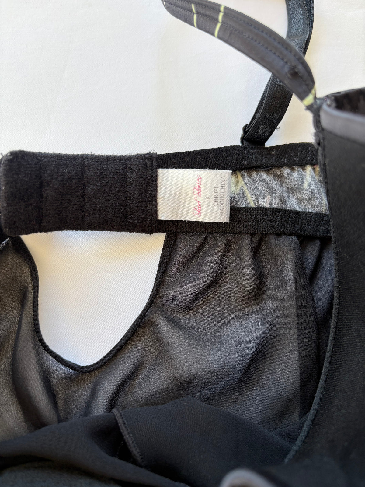 00’s Short Stories split front top | Size 8A
