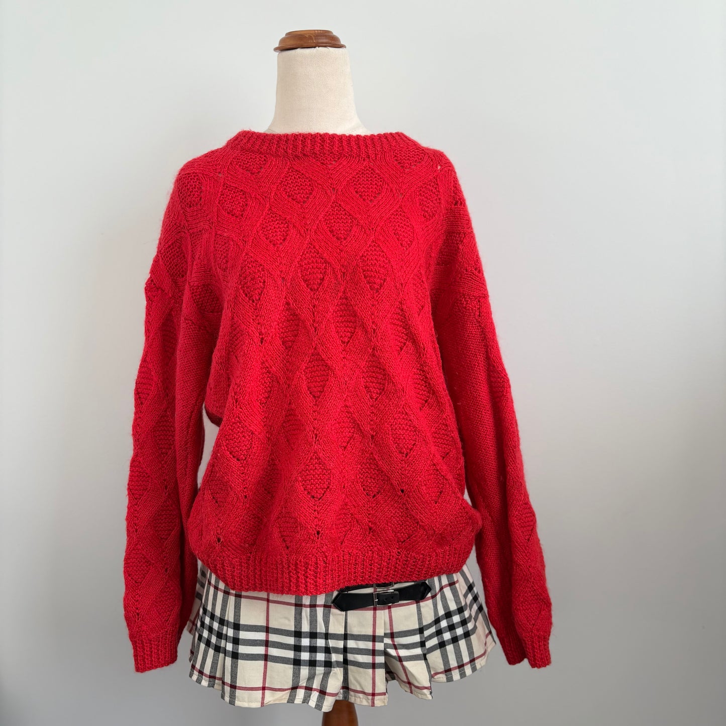 00’s Handmade red knit jumper | Size medium