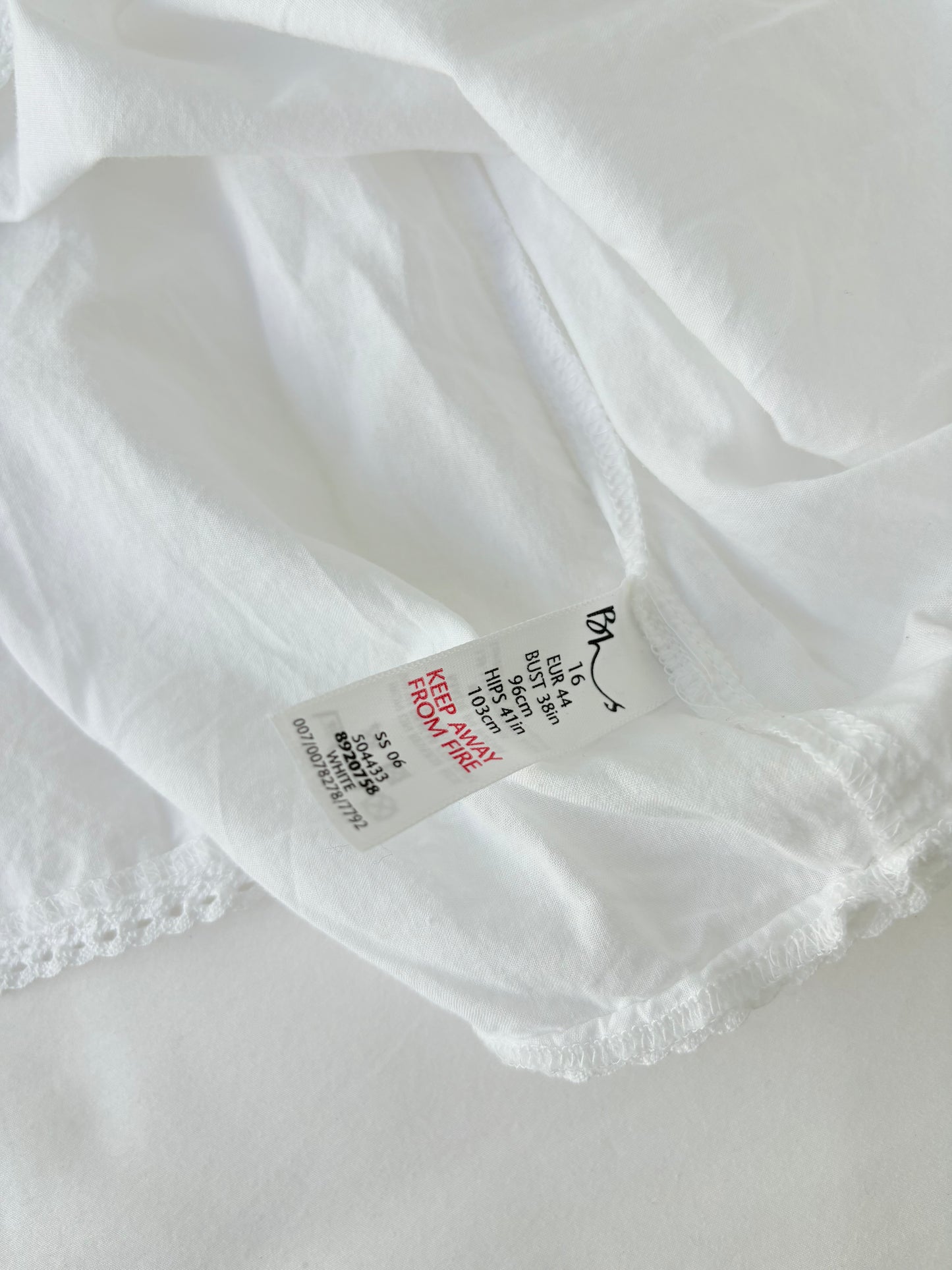 00’s Beaded white mini dress | Size 14