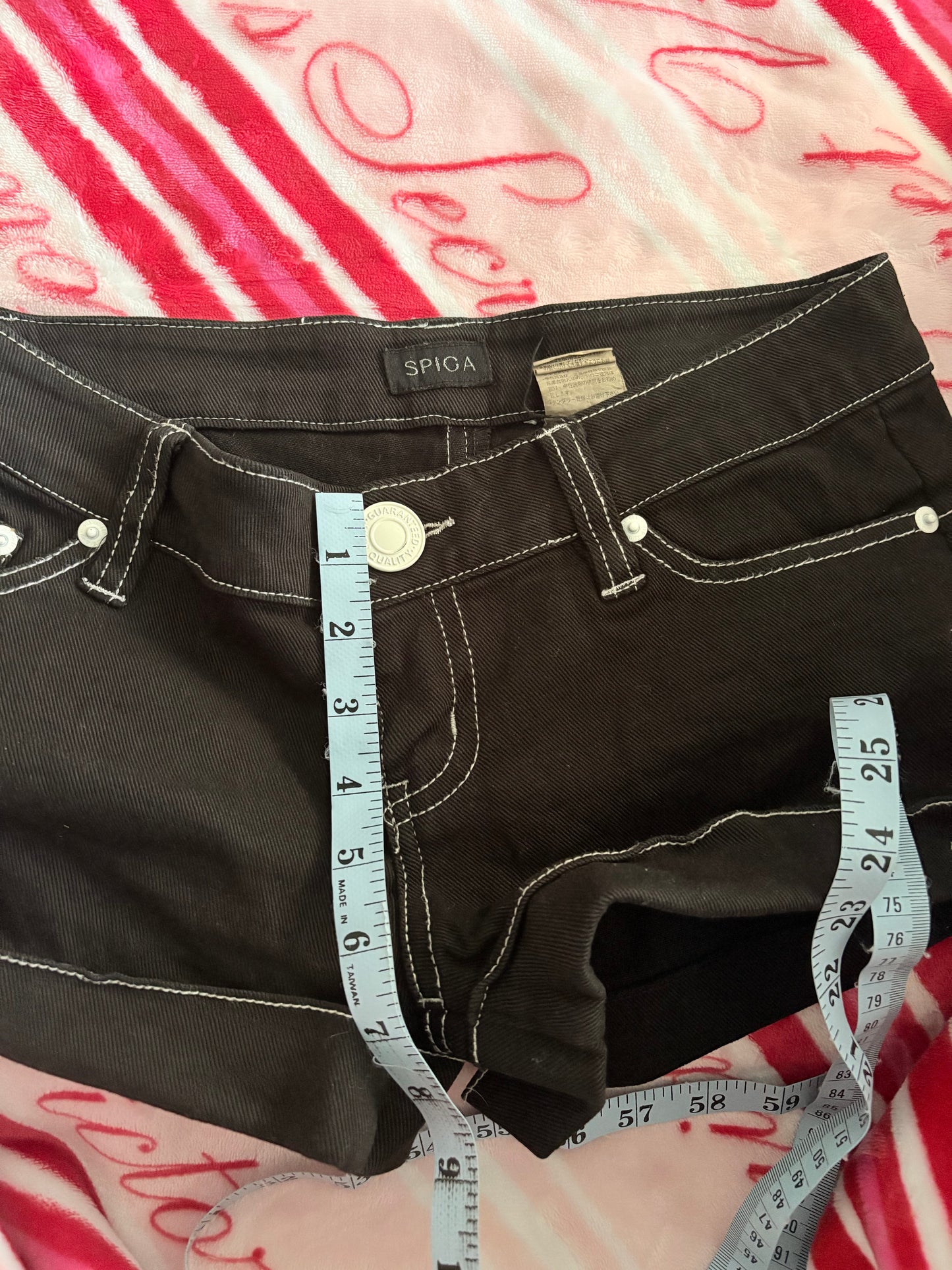 00’s Spica low rise black shorts | Size 10