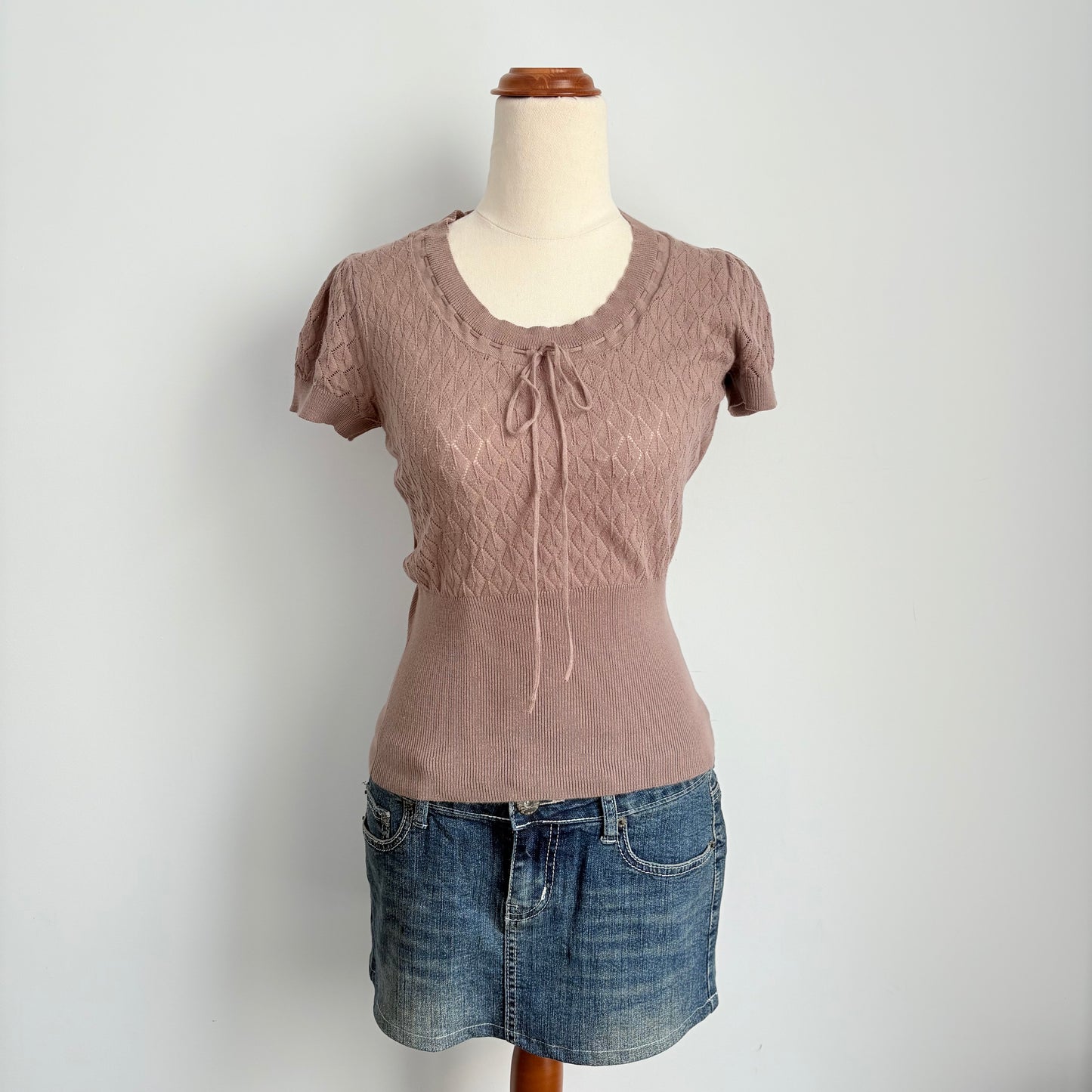 00’s Pointelle bow knit tee | Size 10-12