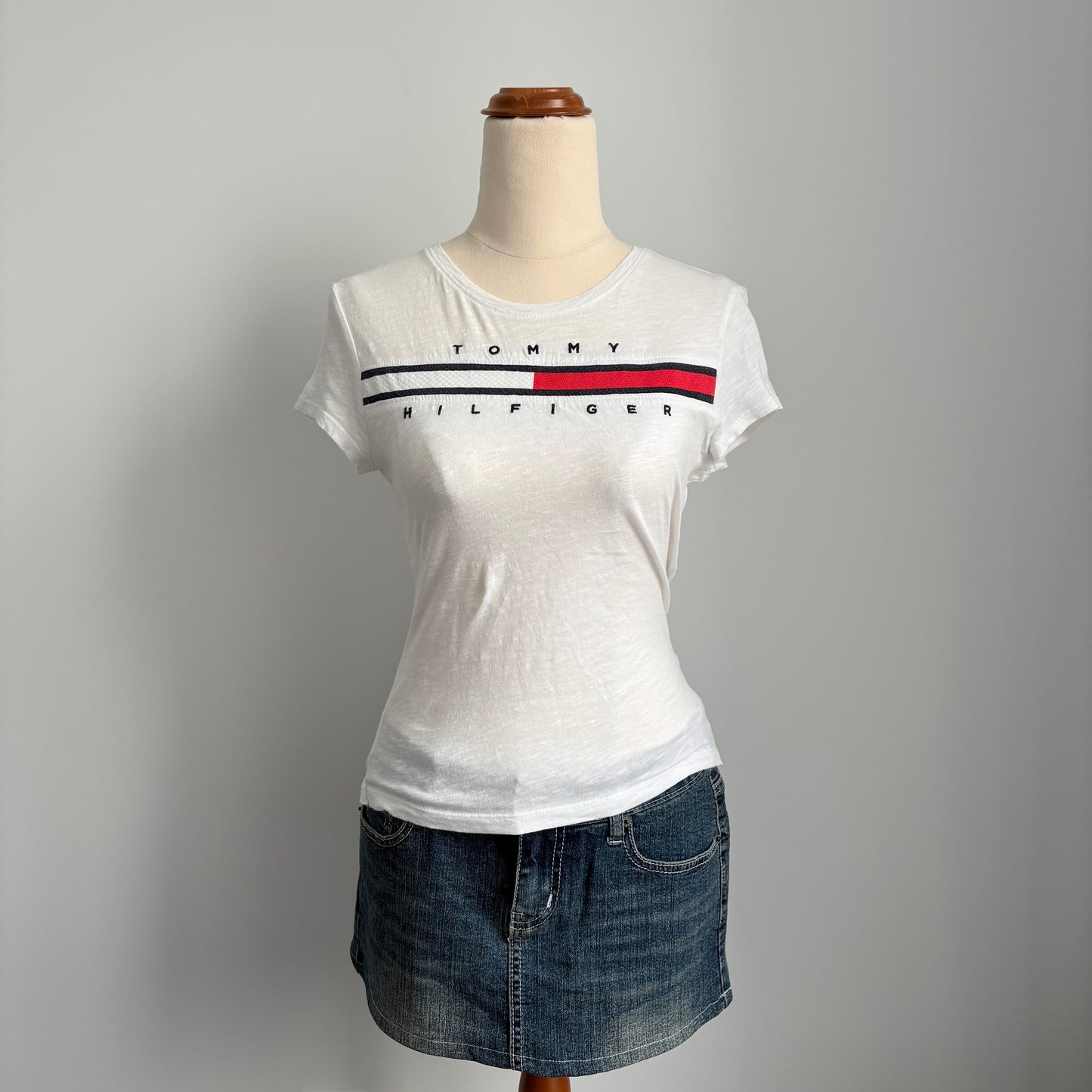 Tommy Hilfiger baby tee | Size 8-10