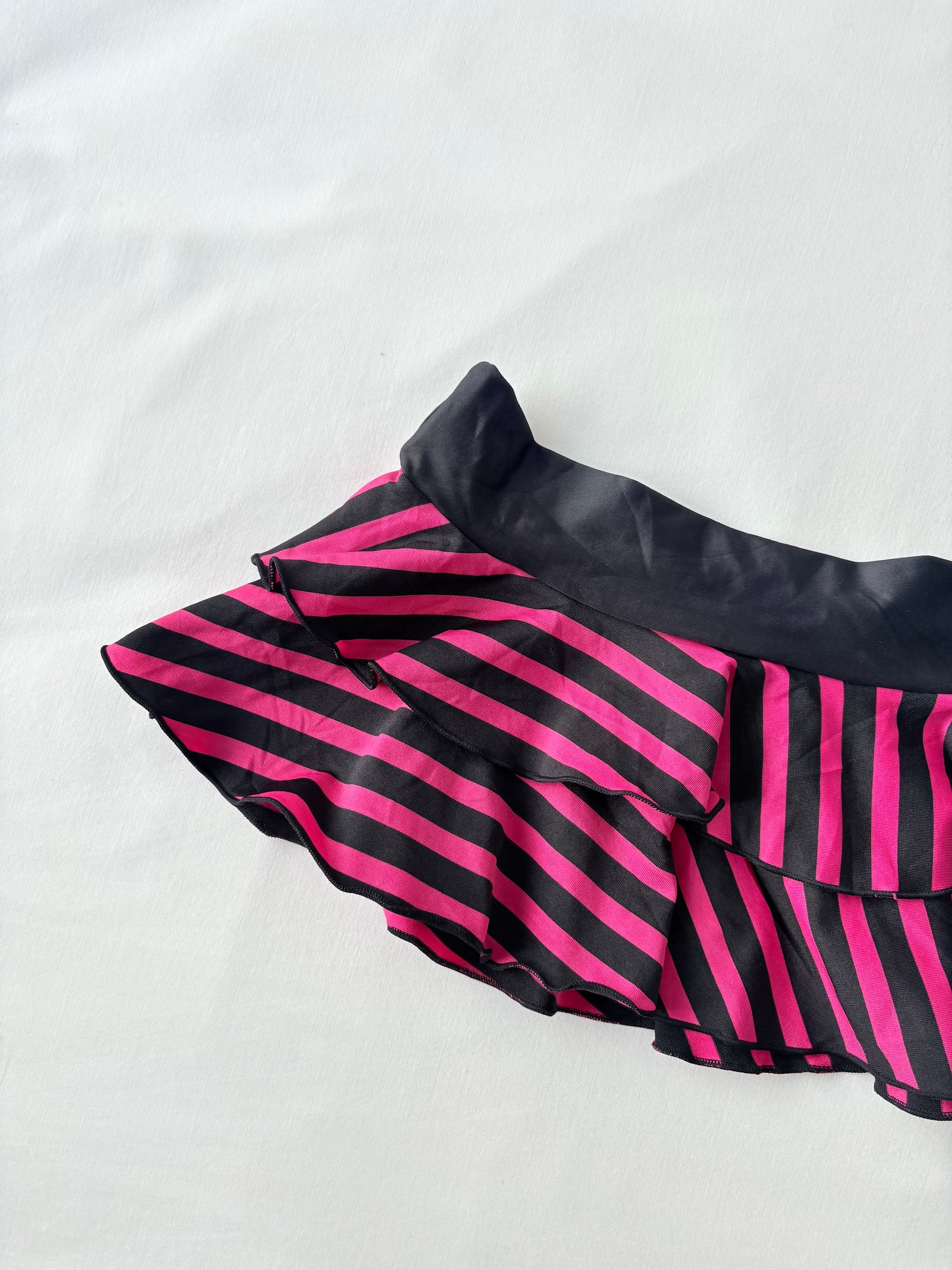 00’s Hot pink micro mini skirt | Size 4-6