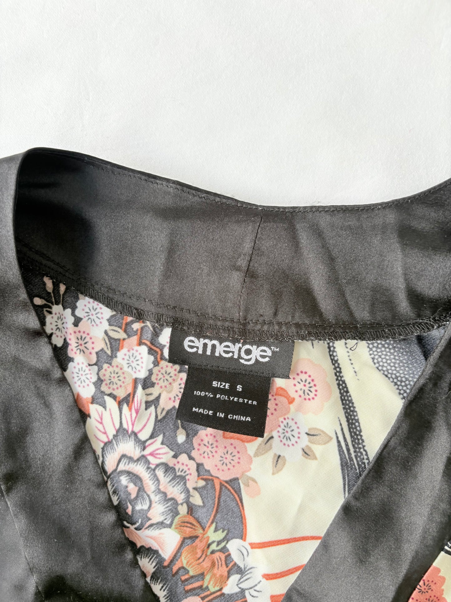 00’s Japanese blossom flared top | Size small