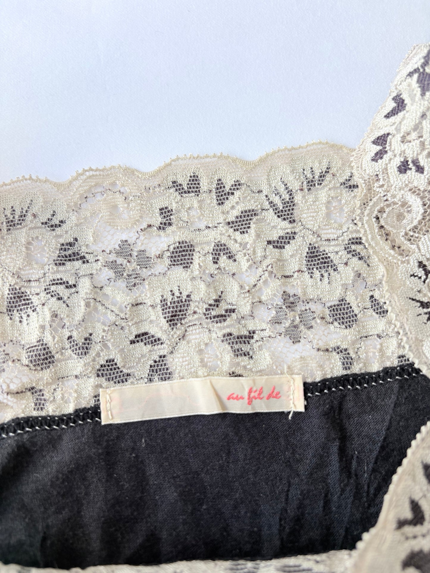 00’s Japanese lace trim cami | Size 12