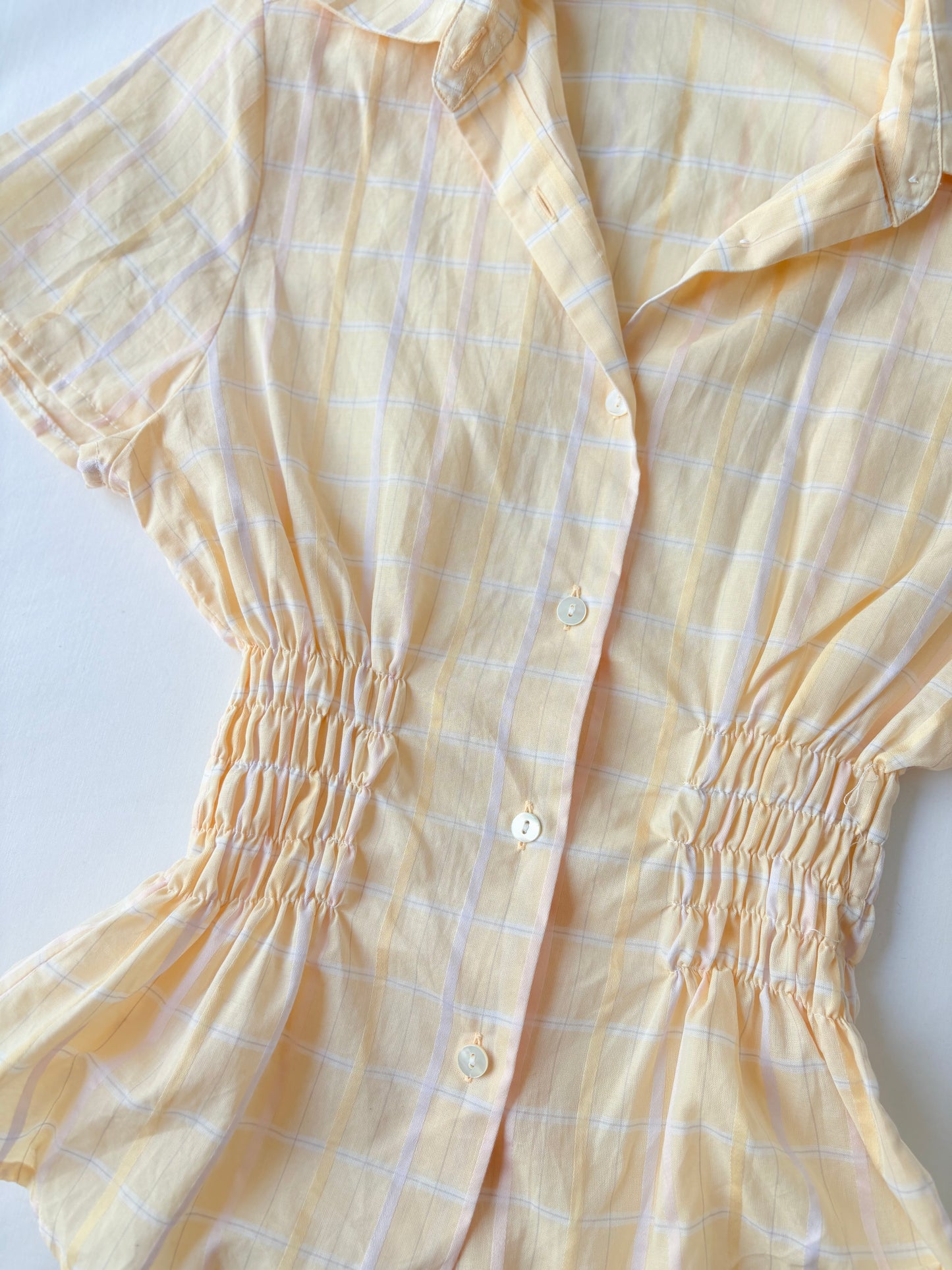 00’s Butter yellow cinched shirt | Size 10