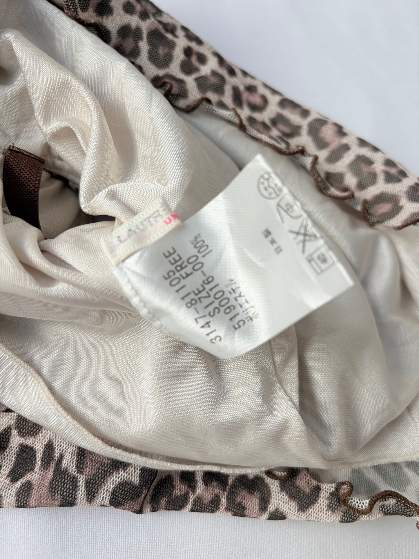 00’s Leopard Japanese top | Size 6