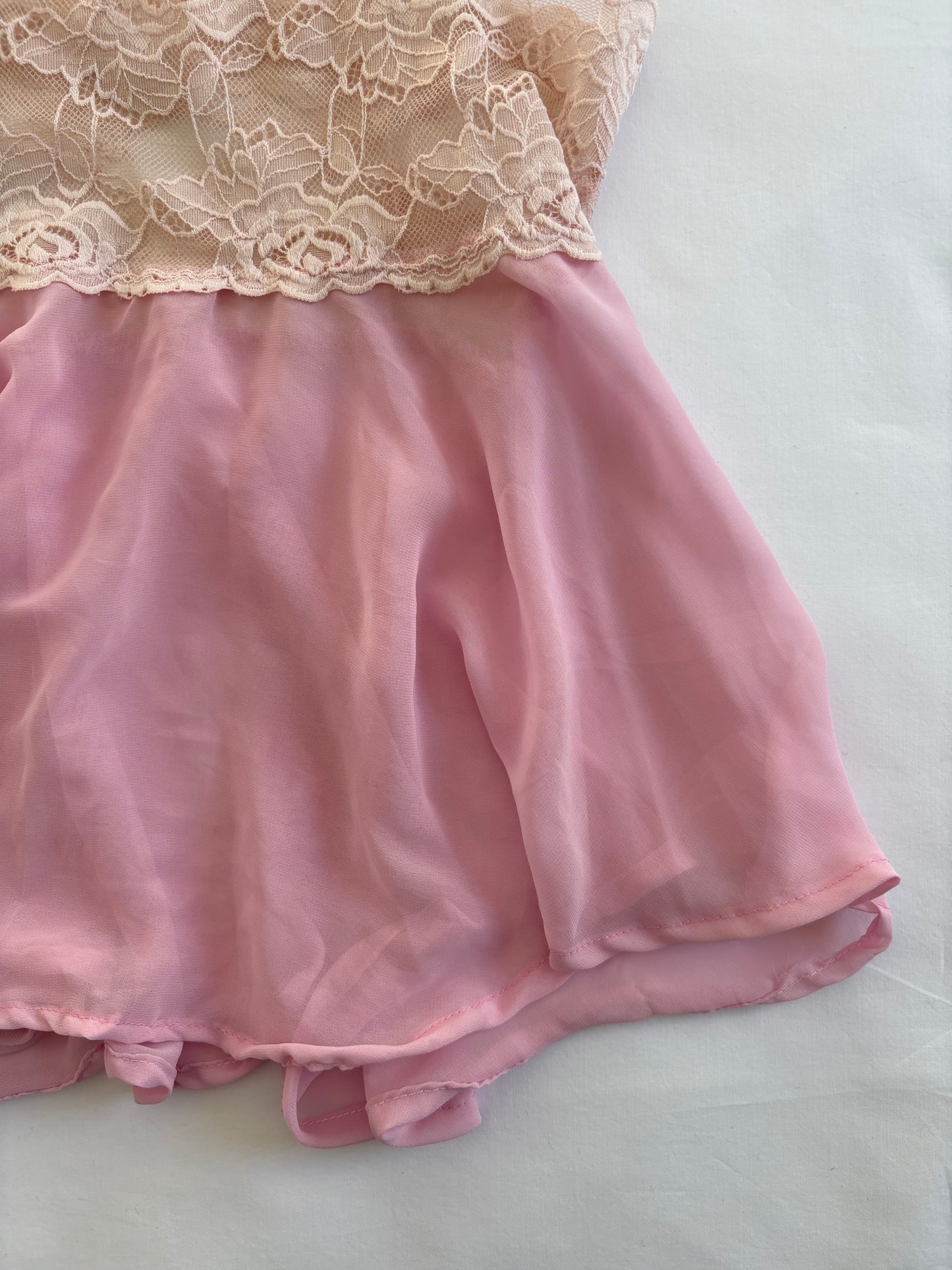 00’s Baby pink lace cami | Size 6-8