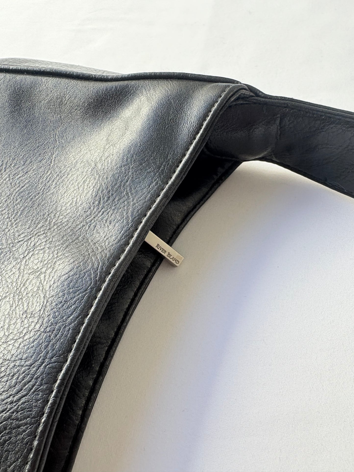 00’s River Island black shoulder bag