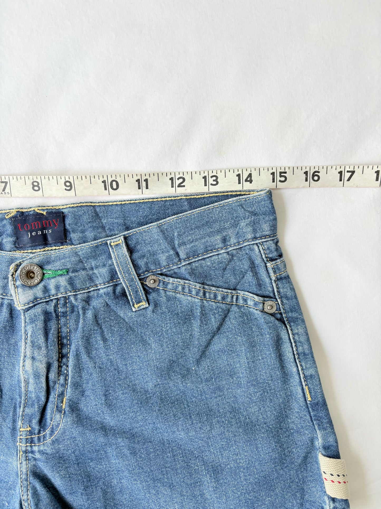 00’s Tommy Jeans denim shorts | Size 10