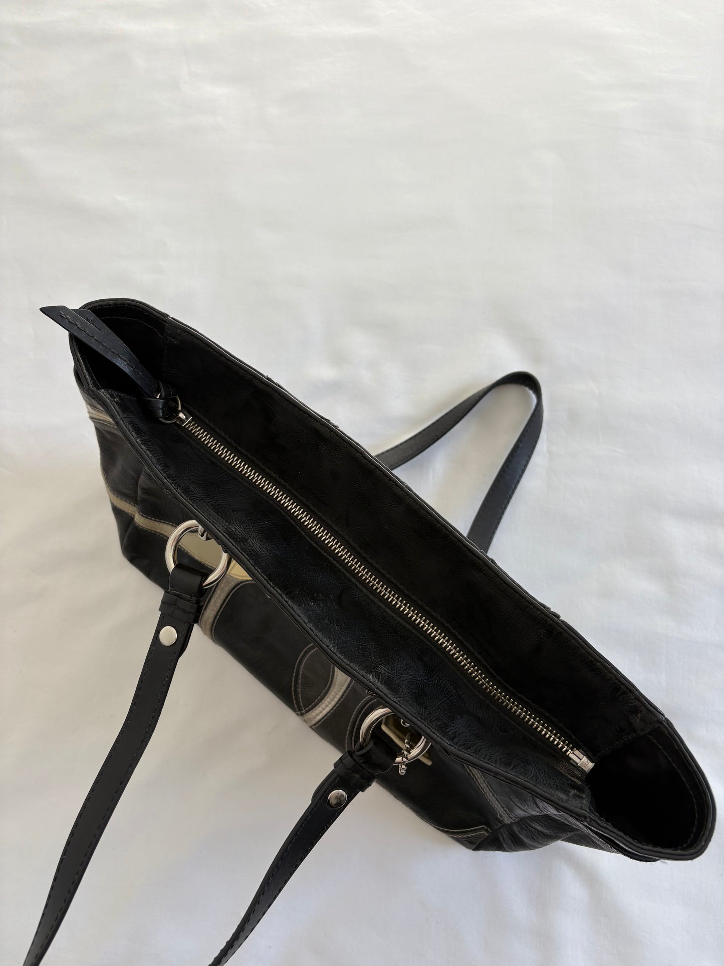 00’s Coach leather shoulder bag