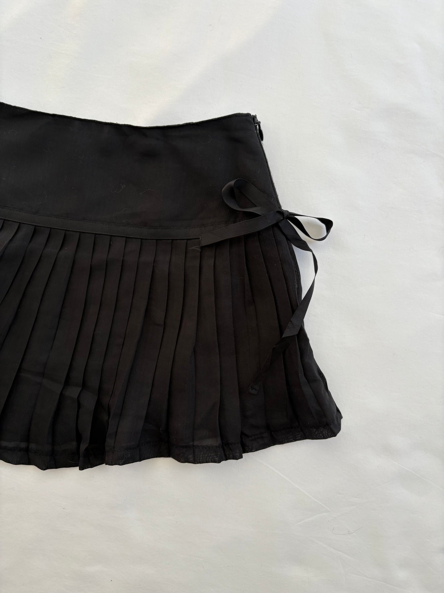 00’s Pleated ribbon mini skirt | Size 6