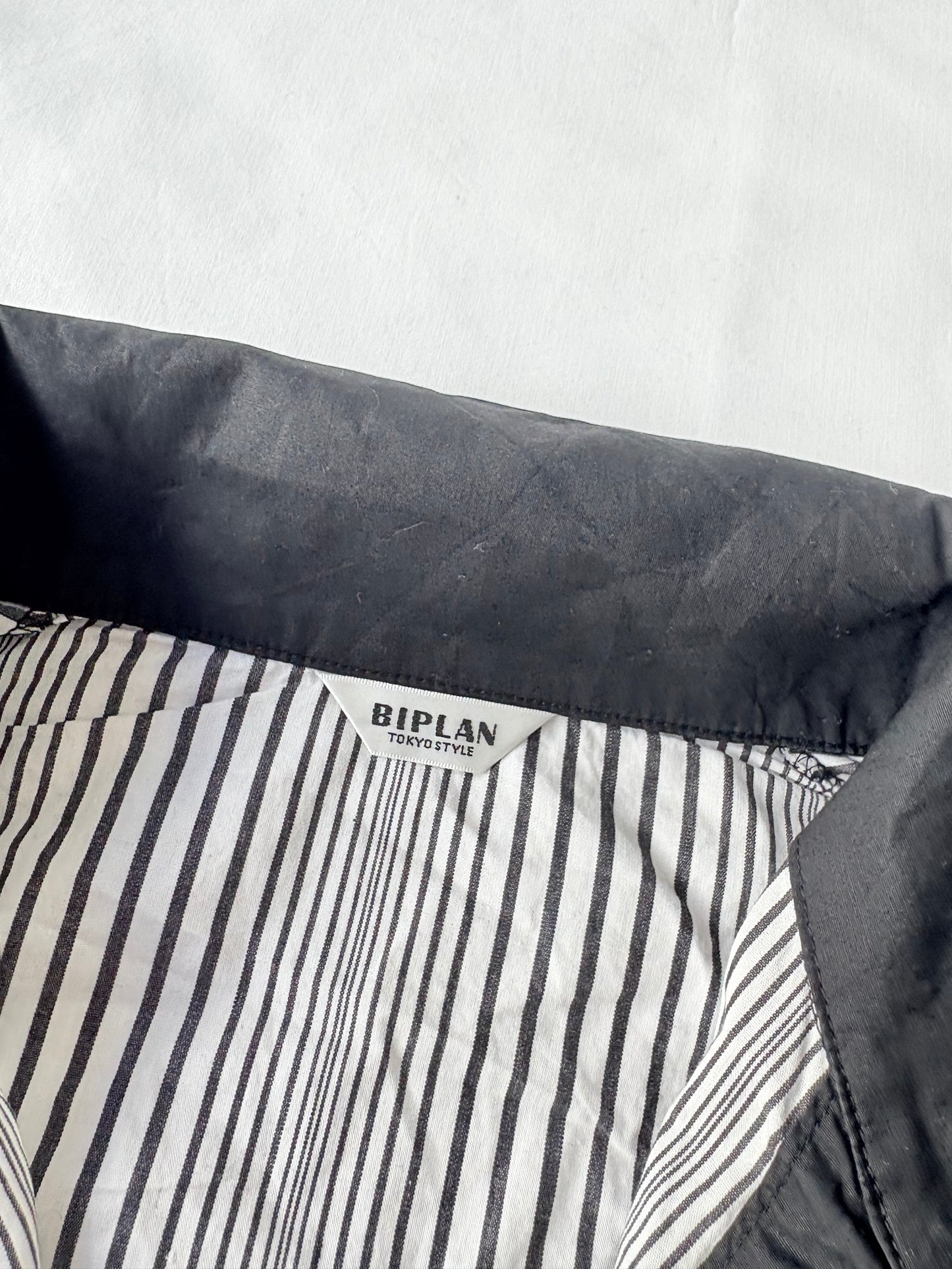 00’s Japanese striped cinched shirt | Size 10-12