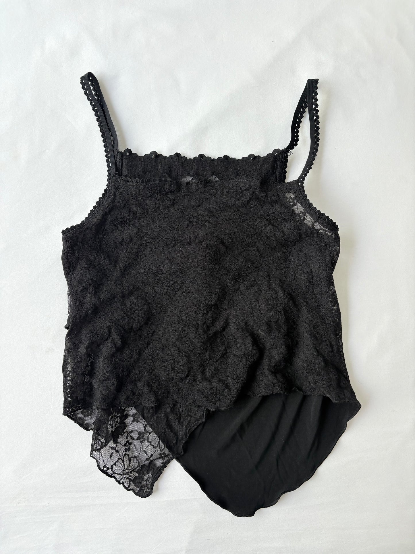 00’s Lace asymmetrical cami | Size 6