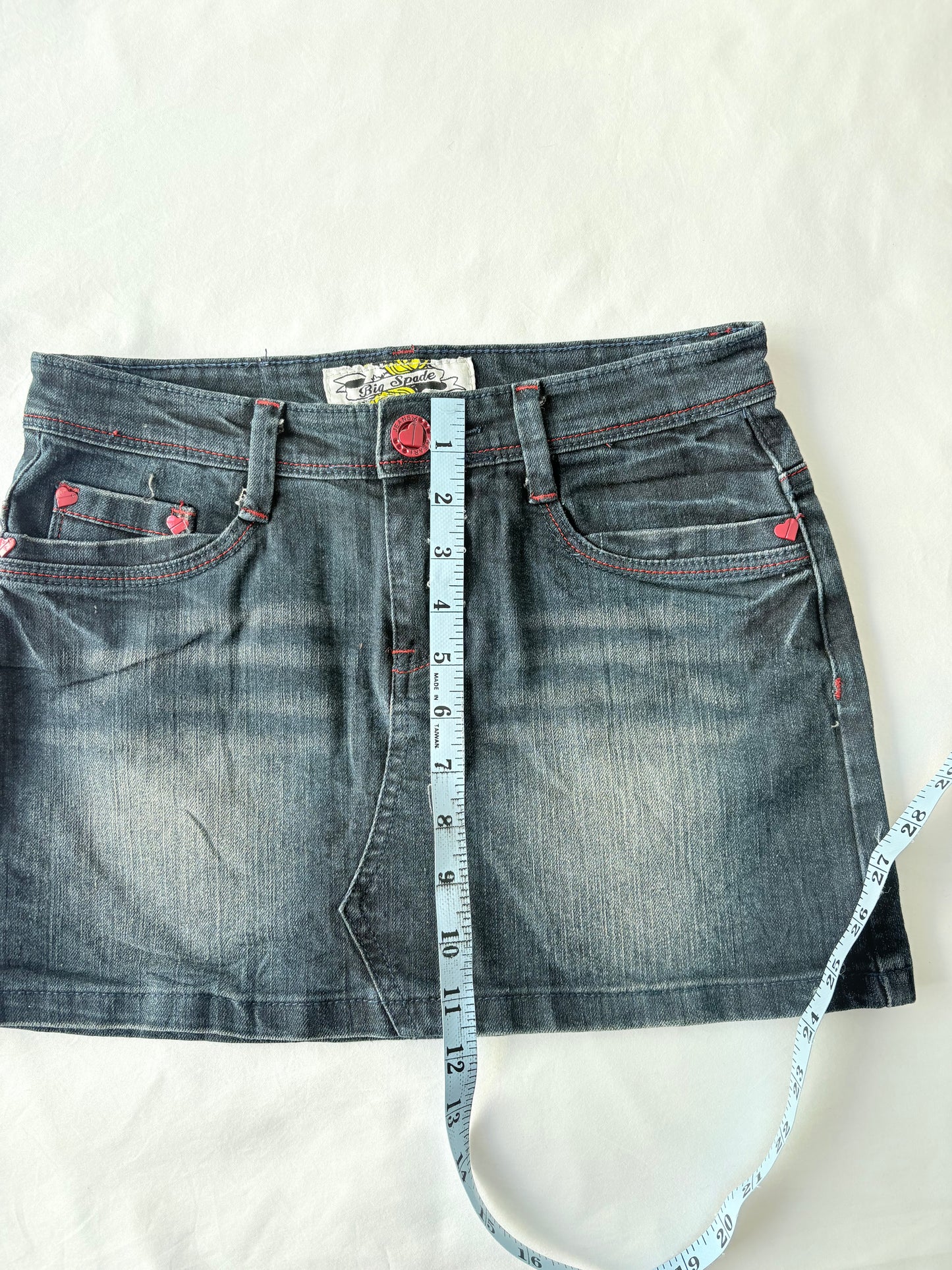 00’s Denim heart mini skirt | Size 8