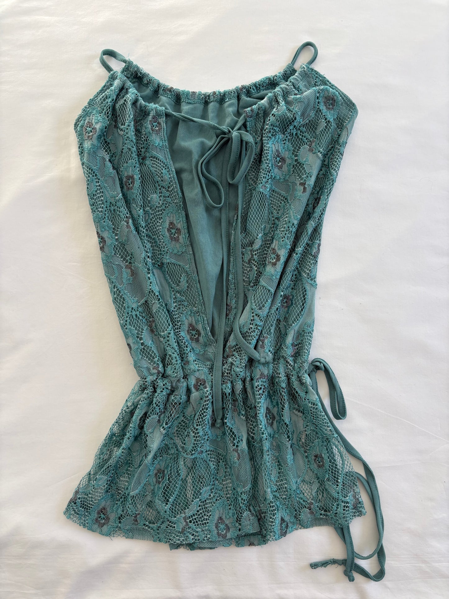 00’s Open back tie top | Size 8-10