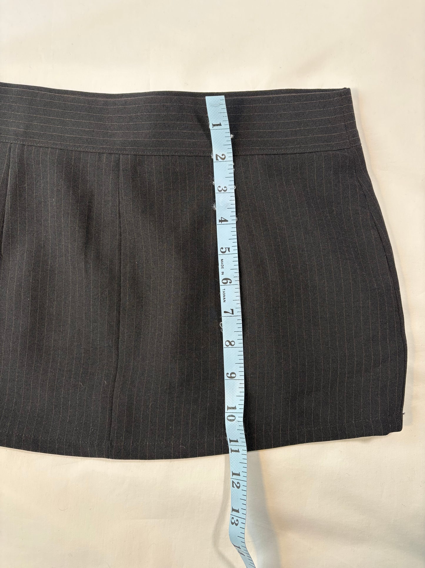 00’s Pinstripe micro mini skirt | Size 6