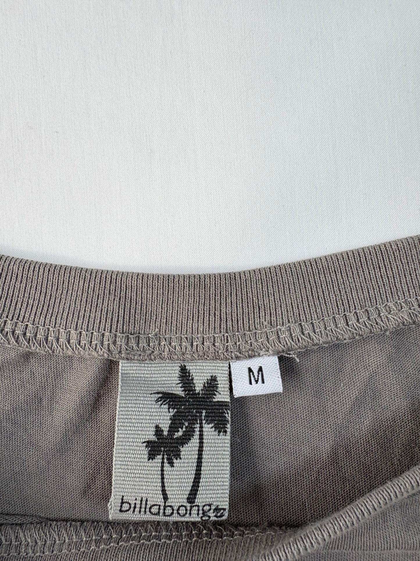 Billabong live and loud tee | Size medium