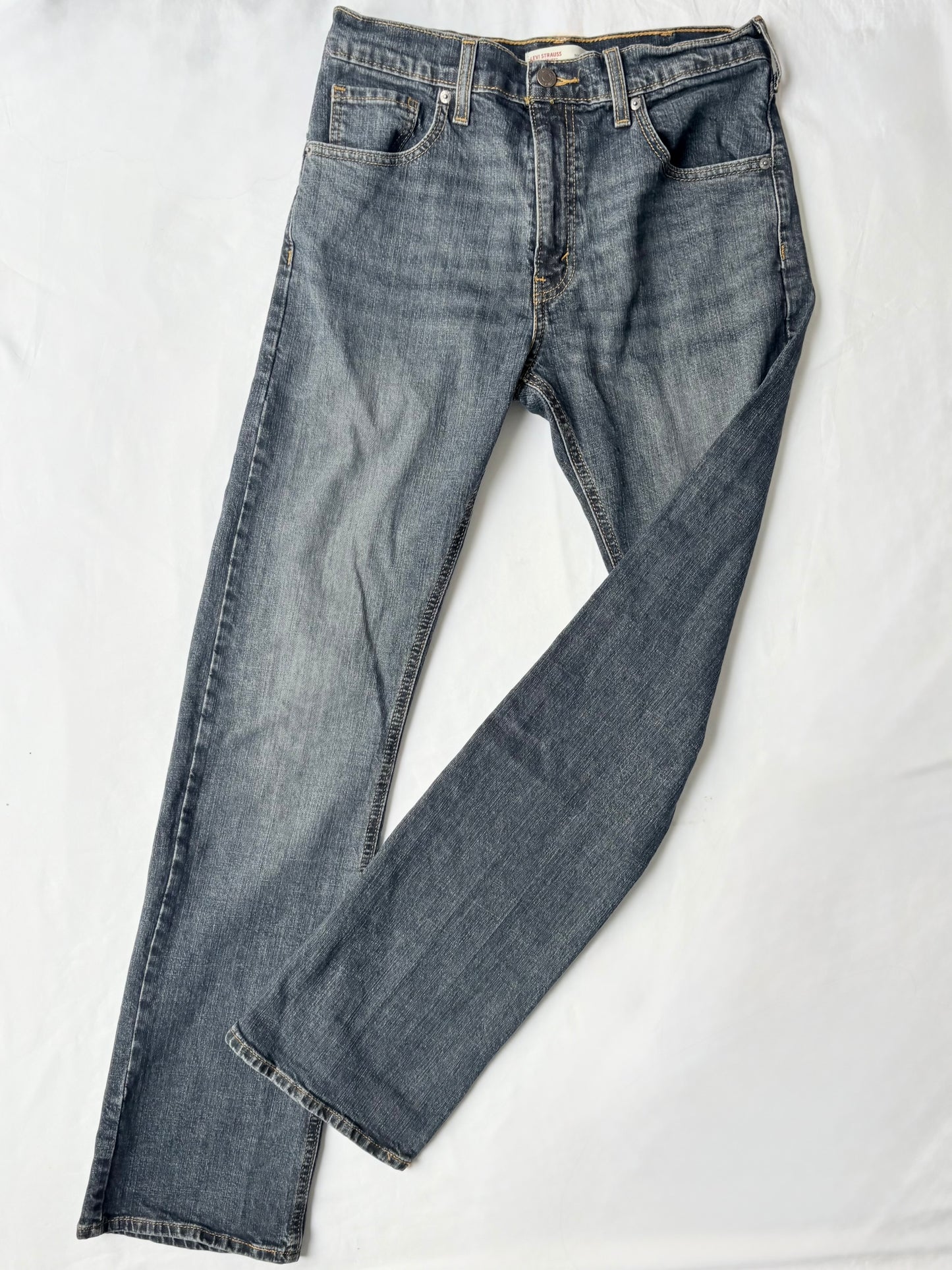 Levi’s mid rise bootcut jeans | Size 10