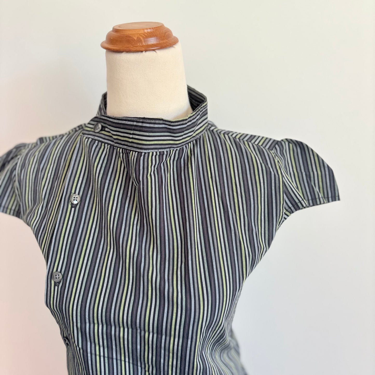 00’s Green reworked cap sleeve shirt | Size 10