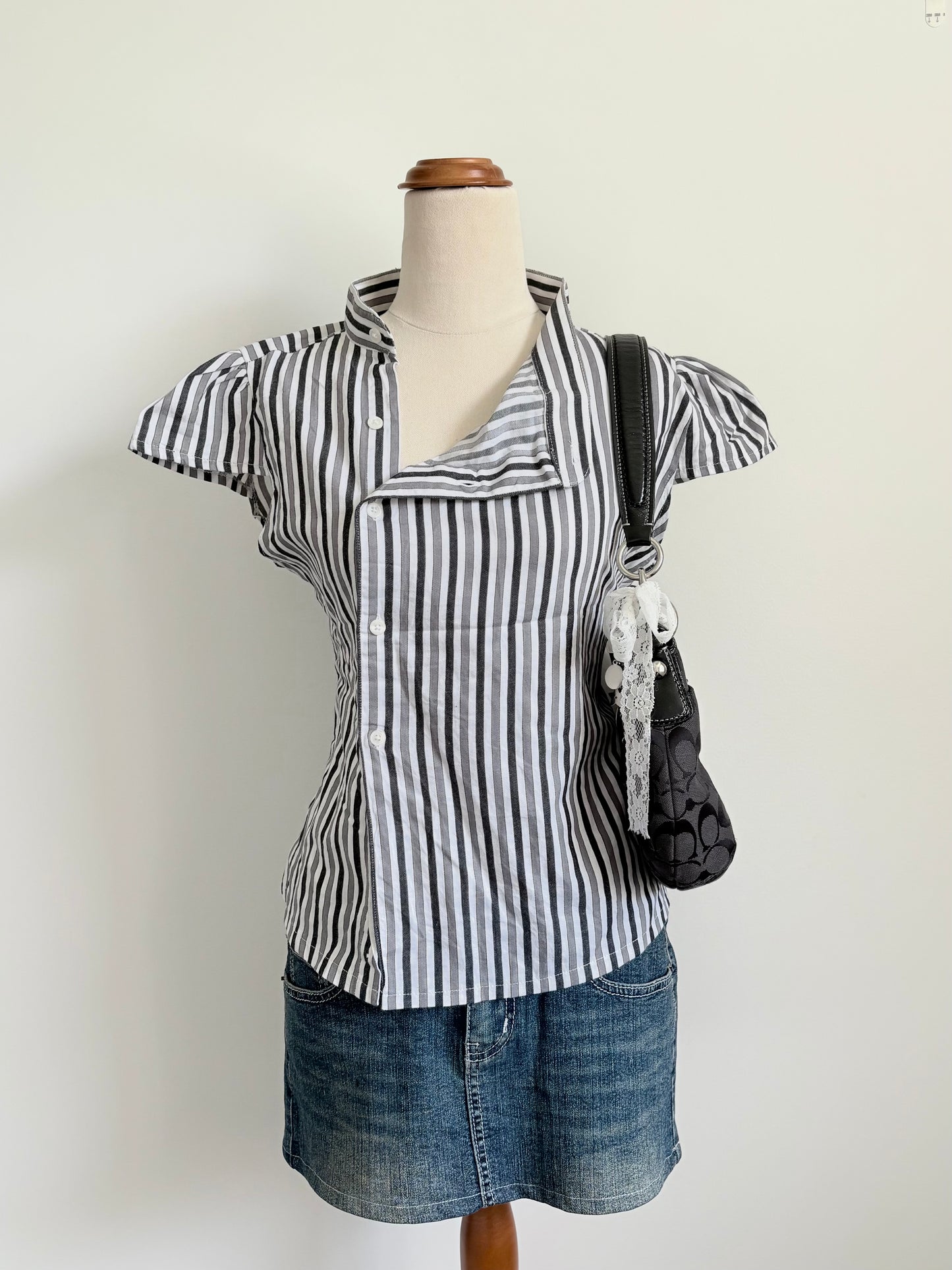 00’s Grey cap sleeve reworked shirt | Size 12